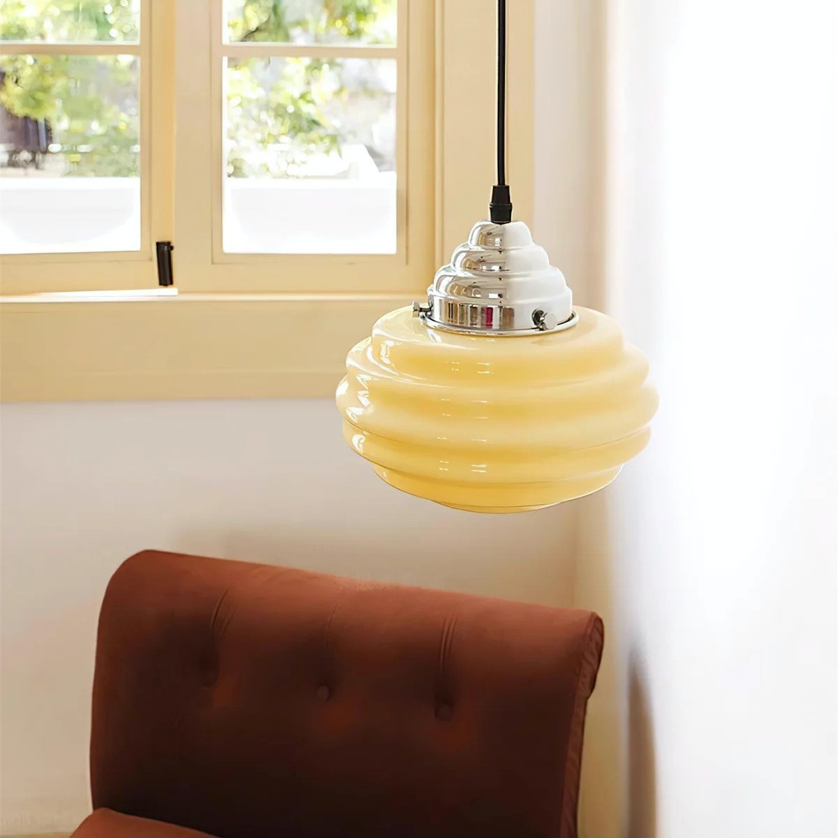 Vintage Ribbed Pendant Light – Glass & Metal Soft Illumination S235