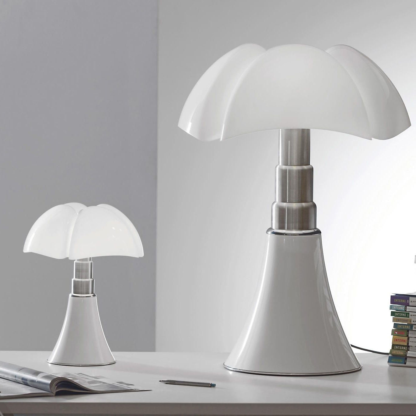 Petalica Table Lamp T1384