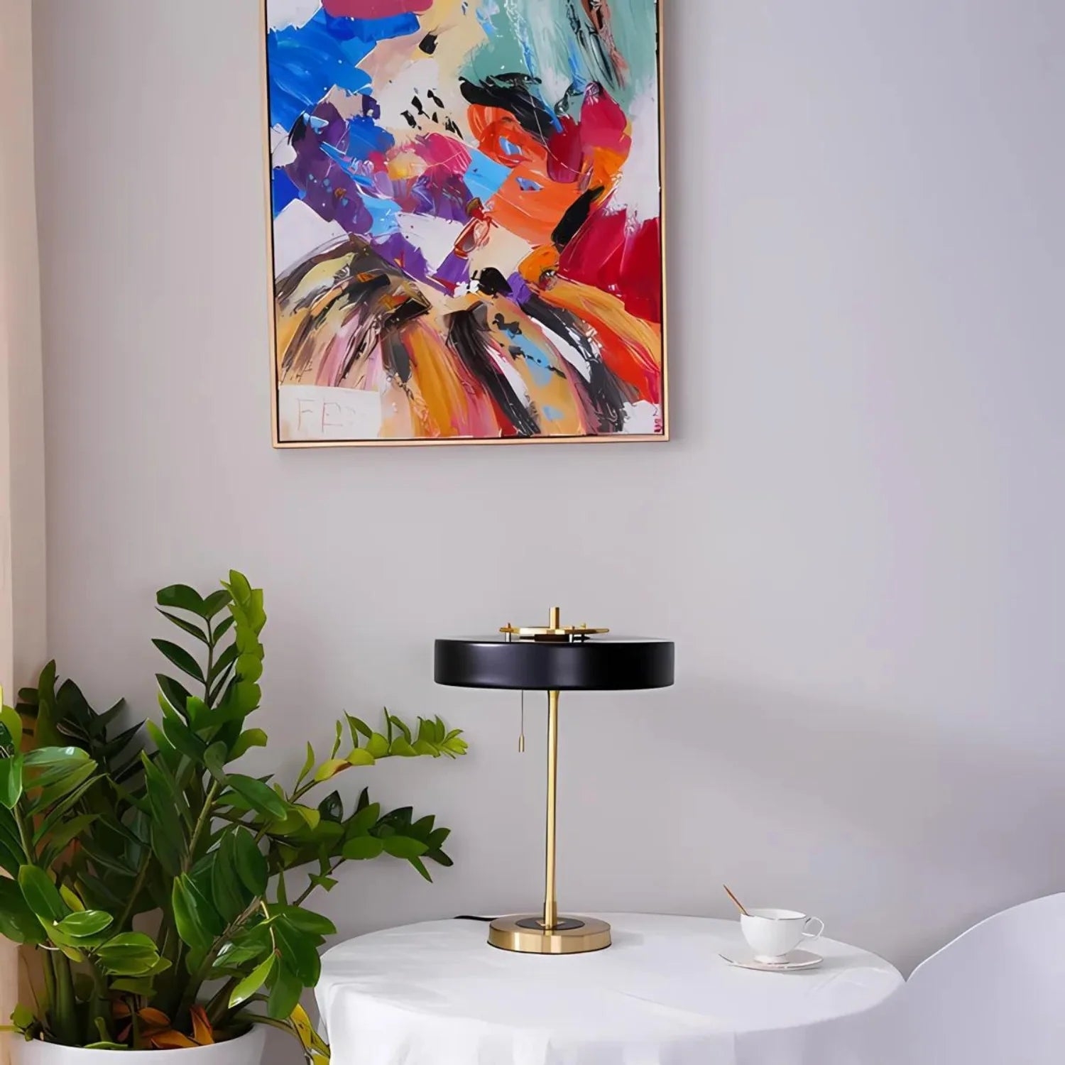 Radiant Tower of Light Minimalist Metal Table Lamp T2027