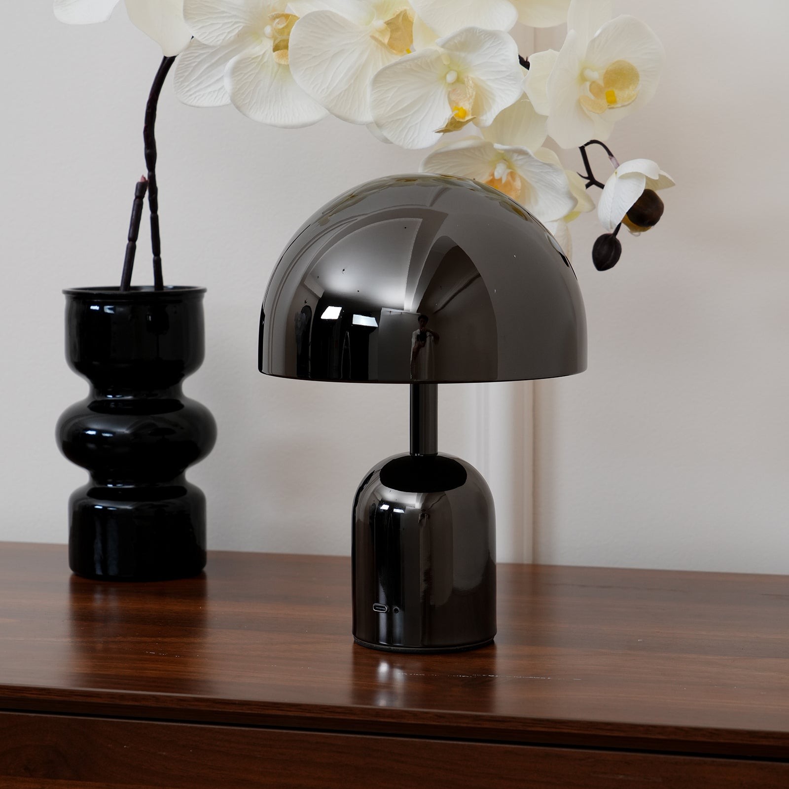 Smooth Mushroom Portable Table Lamp M179