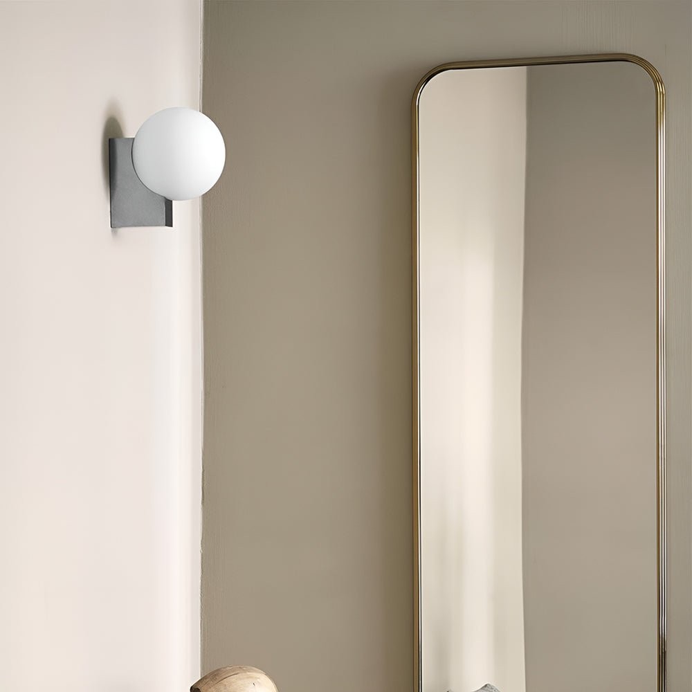 Minimalist Spherical Wall Lamp M444