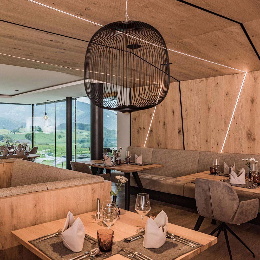 Radiloop Pendant Light - Minimalist Designer Lamp for Dining Area