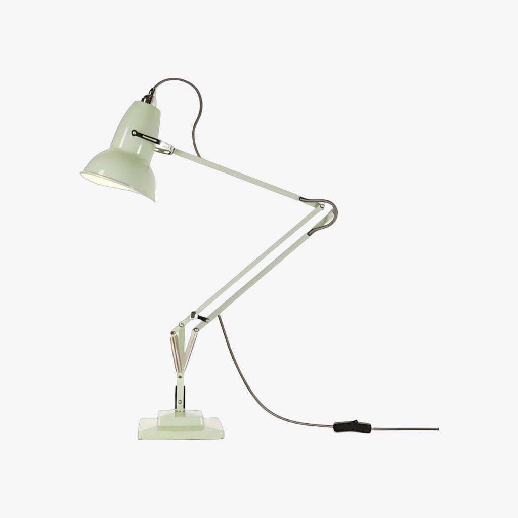 Modryx Adjustable Desk Lamp - Vintage Industrial Metal for Office T555