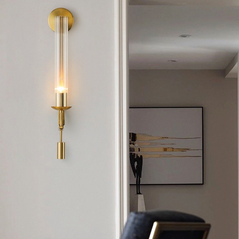 Ribbed Glass Wall Lamp with Slim Metal Base – Classic Meets Modern S229