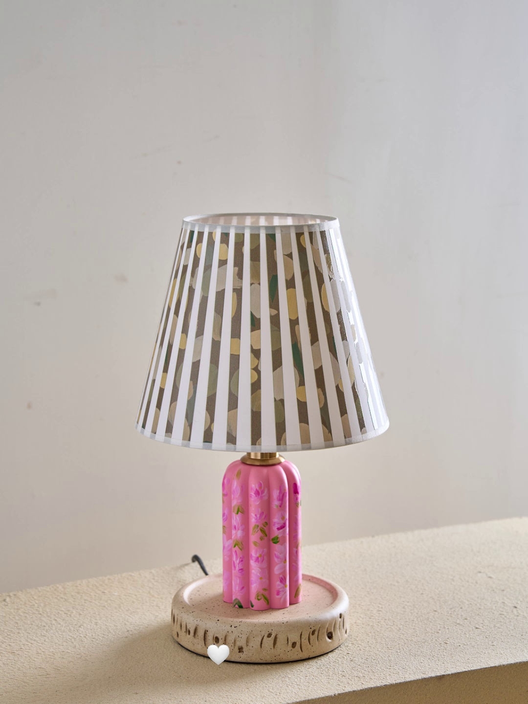 Ollie Flowers Table Lamp T1246