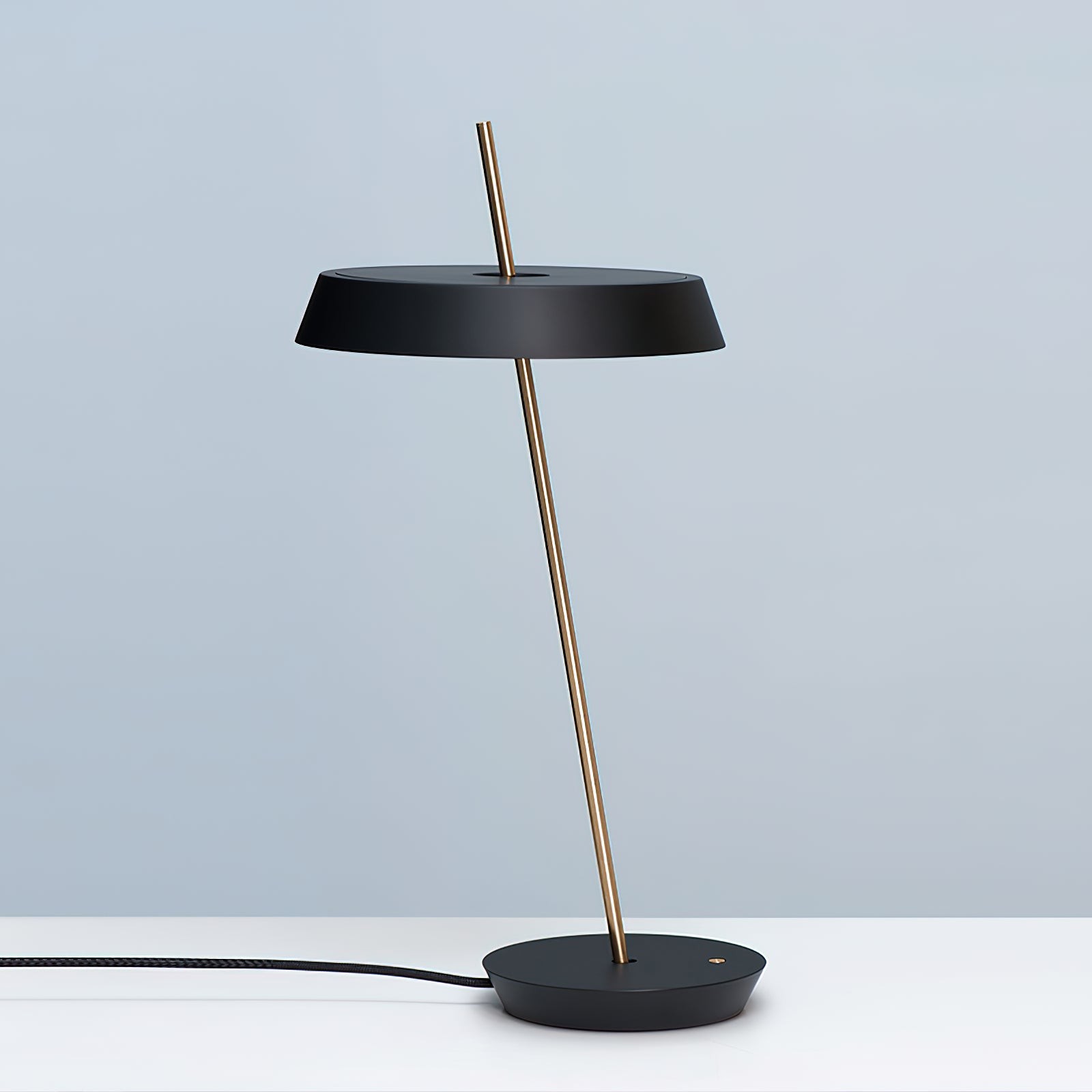 Modern Art Decor Table Lamp For Living Room M240