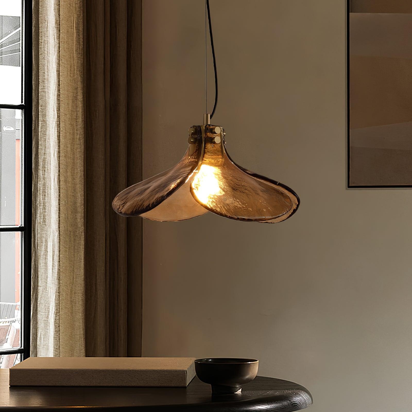 Vintage Clover Pendant Light M353