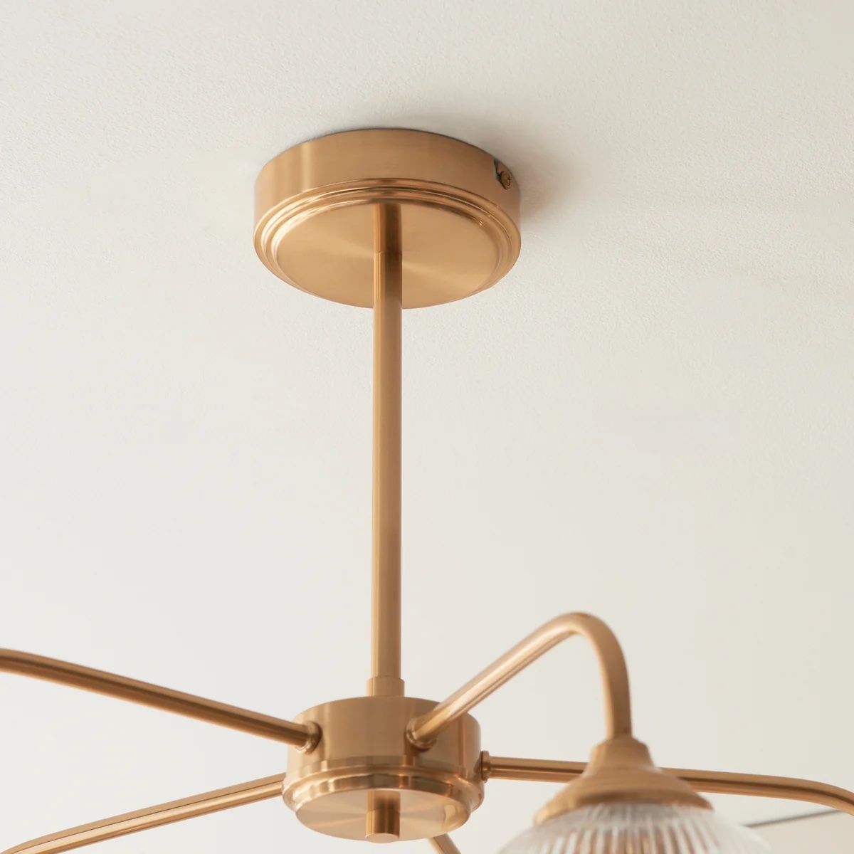 Brazara Multi-Light Glass Shade Pendant Lamp - Curved Metal Arms for Modern Homes T885