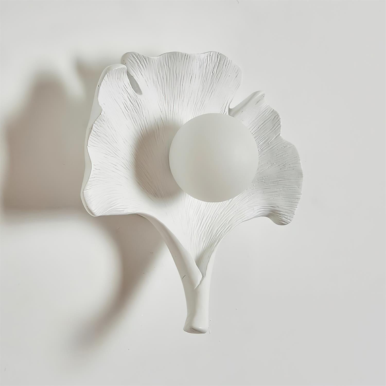 Vintage Ginkgo Leaf Resin Wall Lamp M157