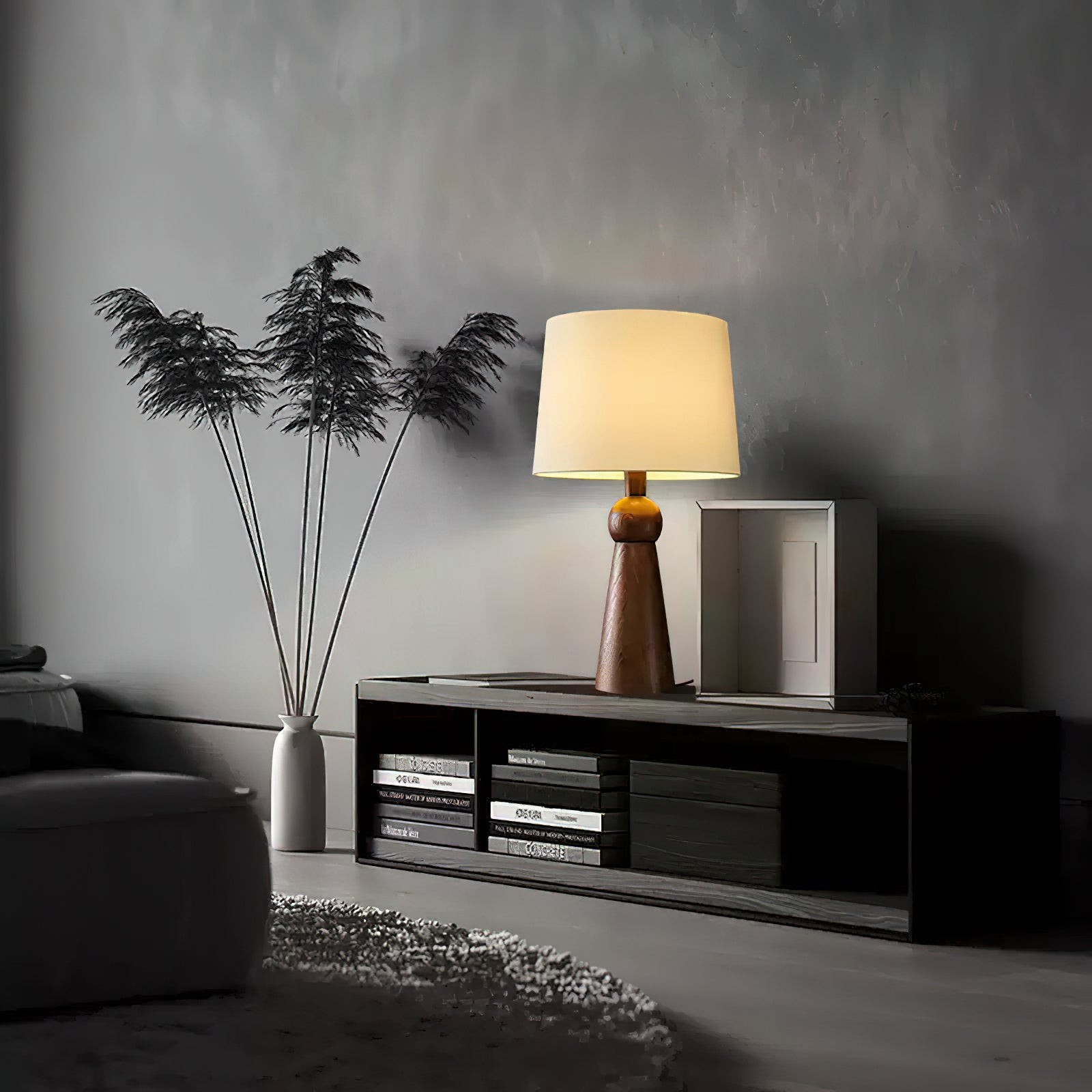 Nordic Retro Solid Wood Fabric Table Lamp M572