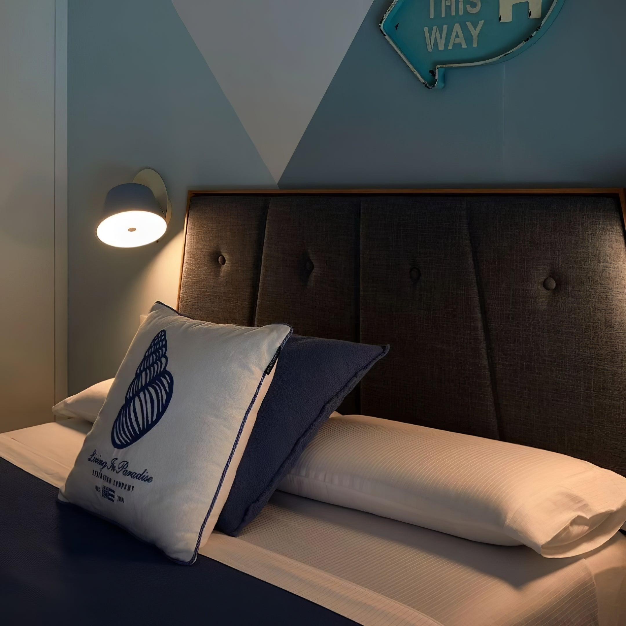 Simple Bedroom Bedside Reading Wall Lamp M168