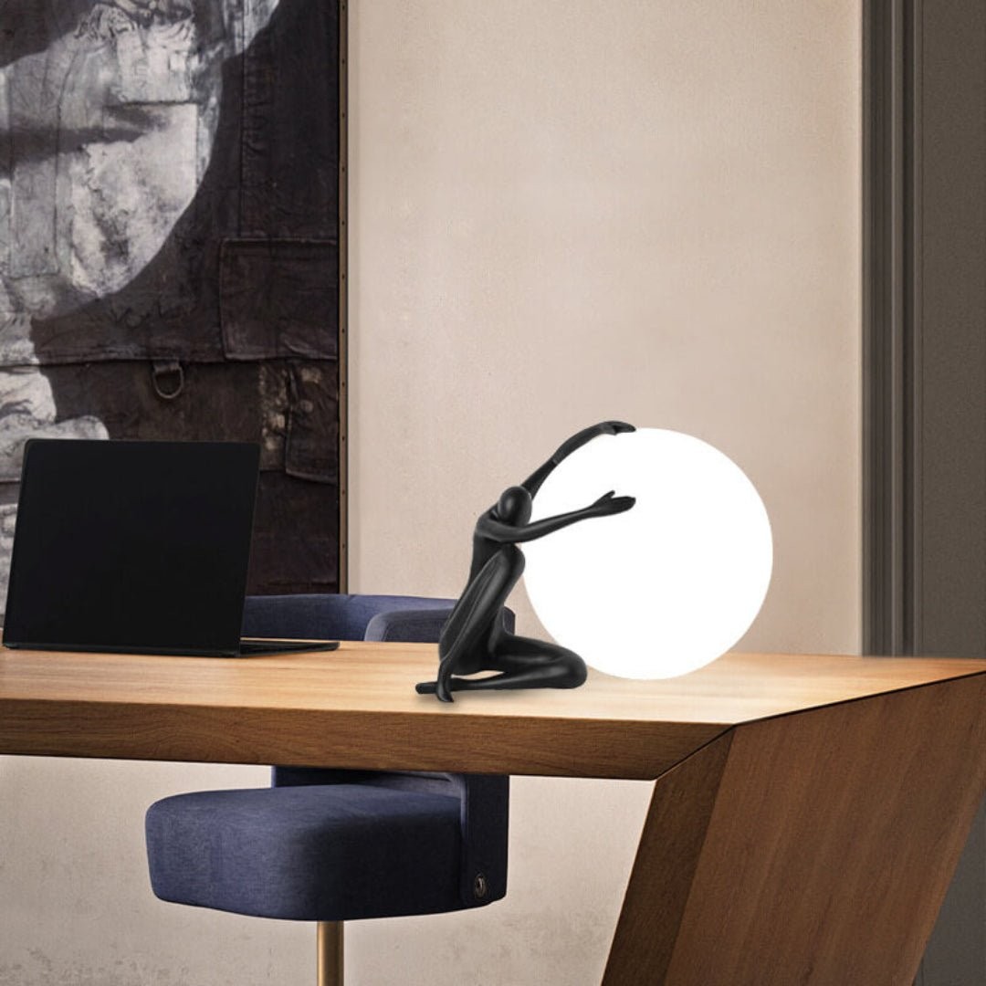 Humanoid Ball Holding Table Lamp M583