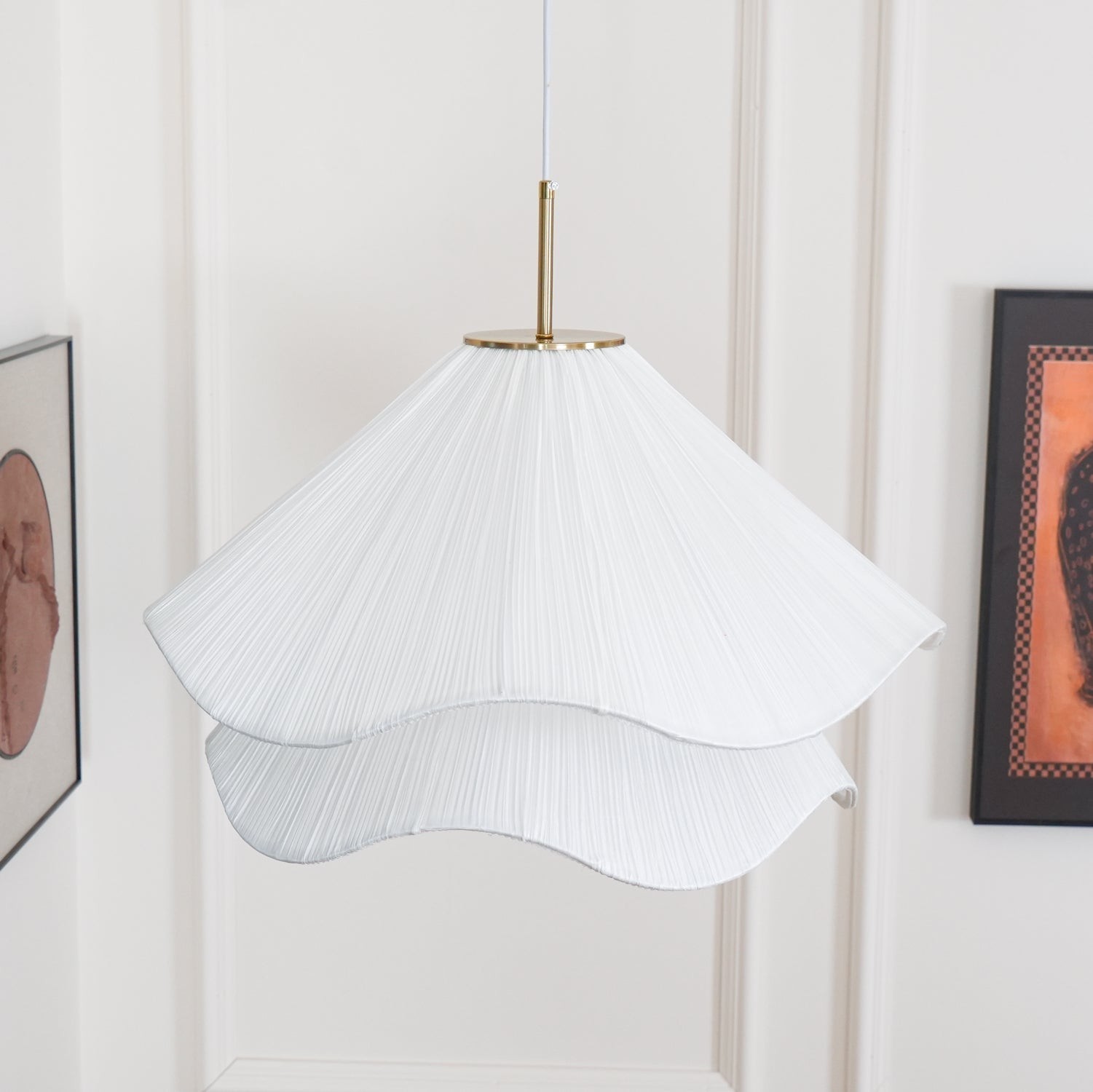 White Layered Pleats Pendant Lamp M147