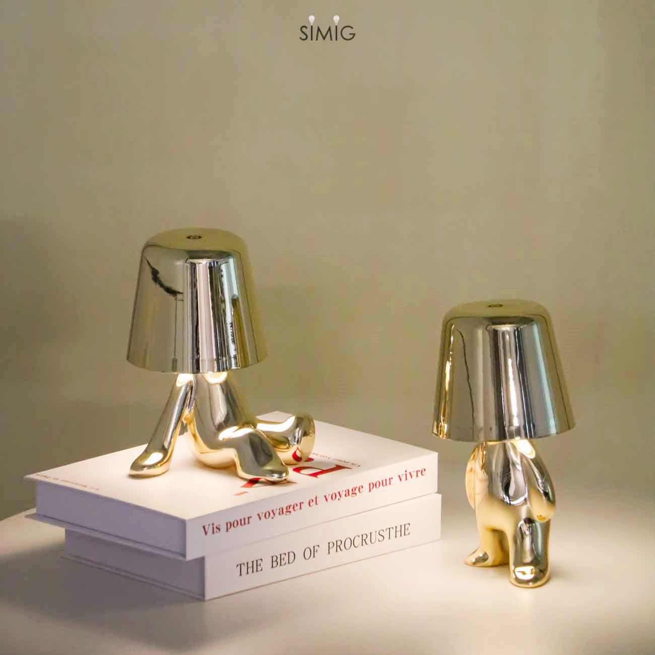 Aurabrova Human Figure Table Lamp - Modern Sculptural Design for Living Room