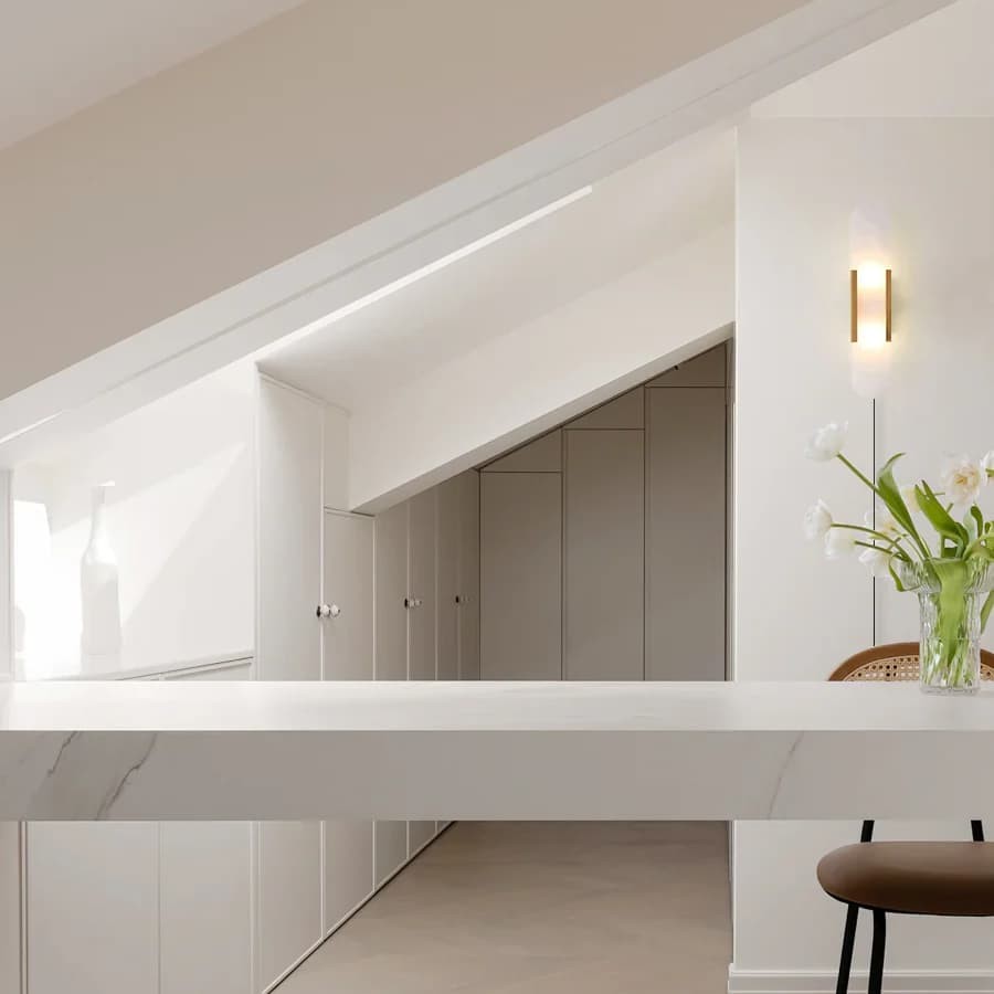 Alabaster Elongated Plug In Wall Lamp M135