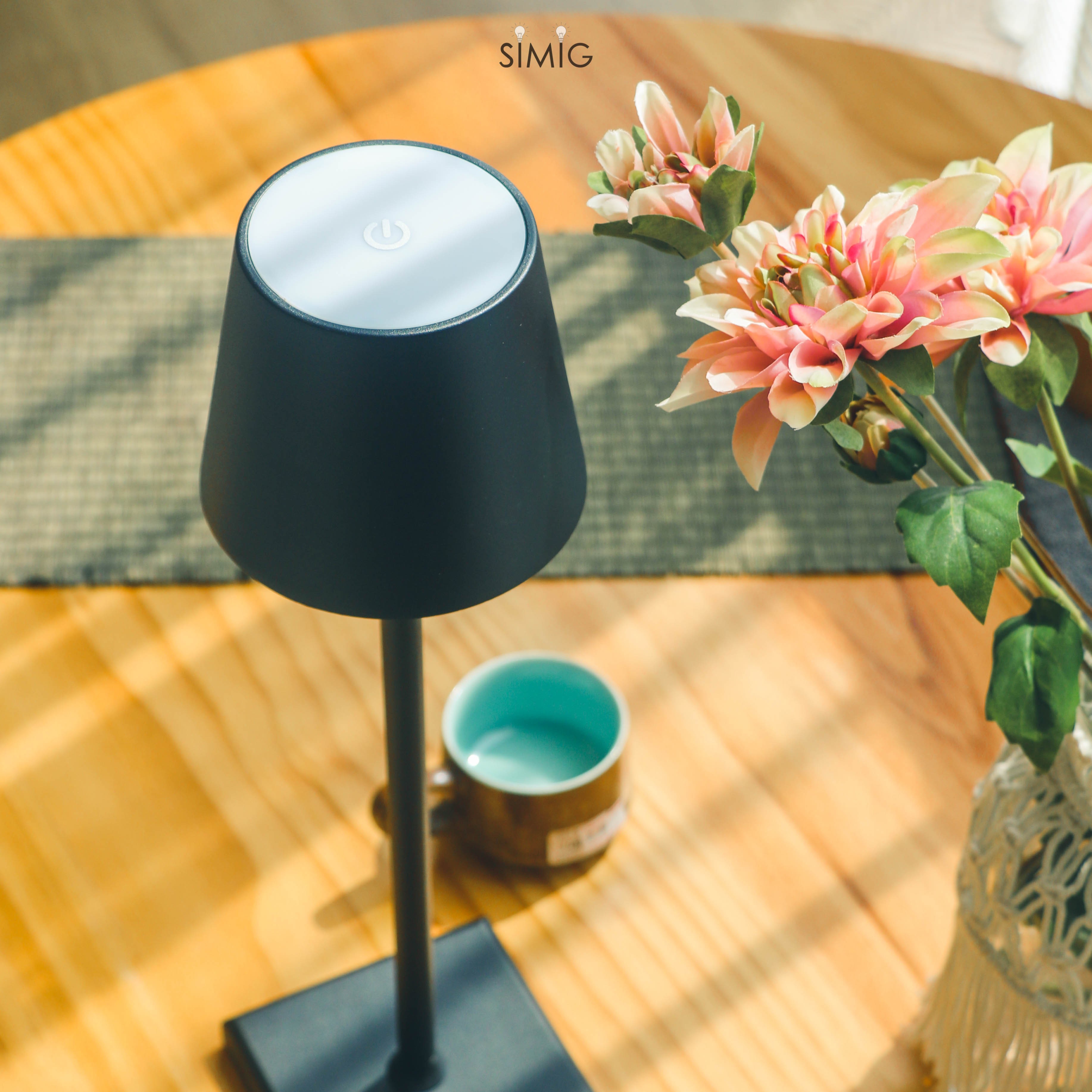 Cordless Rechargeable LED Table Lamp S18