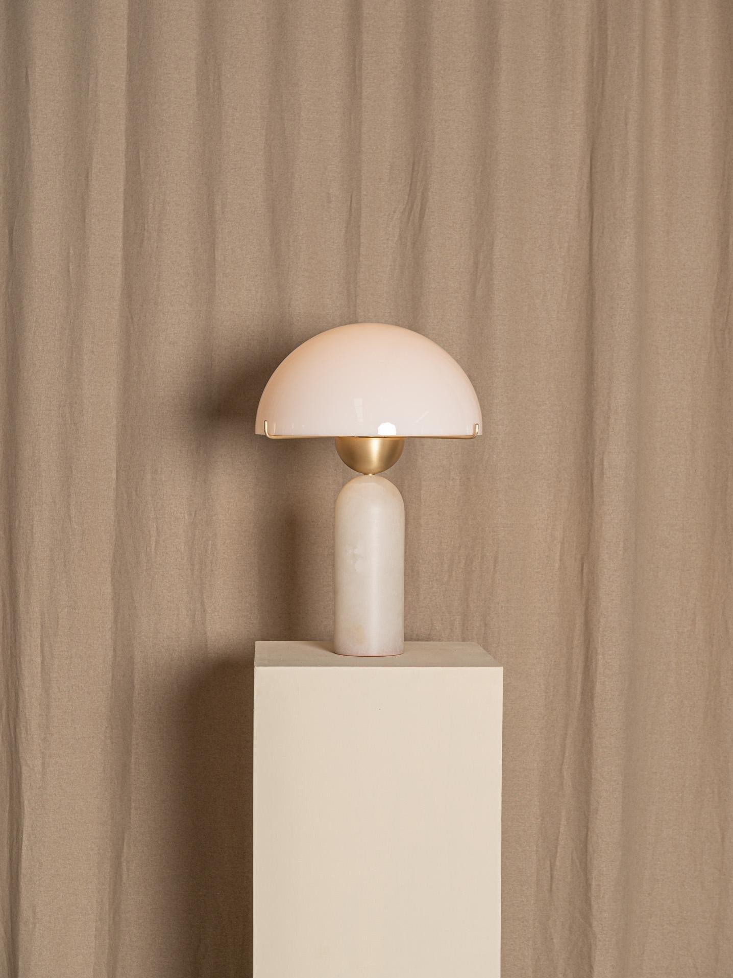 Nordic Simple Creative Alabaster Glass Table Lamp M333