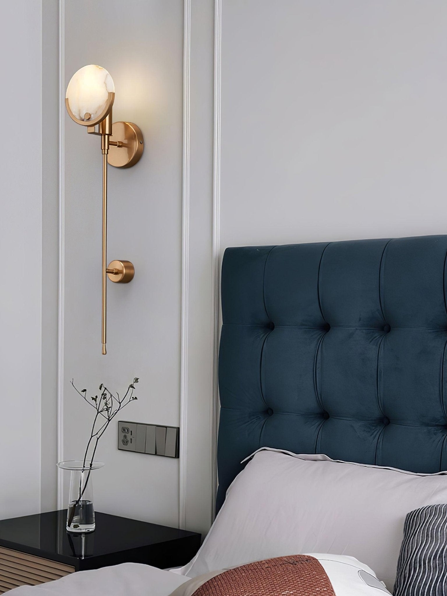 Ava Brass Alabaster Wall Lamp T1612