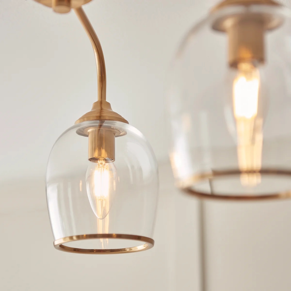 Brazara Multi-Light Glass Shade Pendant Lamp - Curved Metal Arms for Modern Homes T885