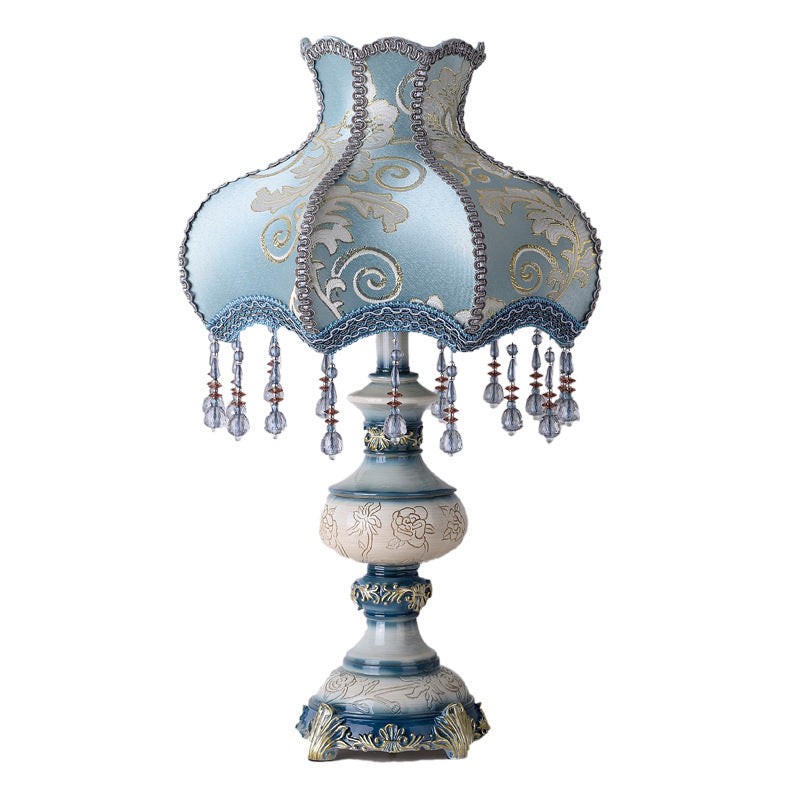 Carved Vase Base Floral Lampshade Table Lamp M501