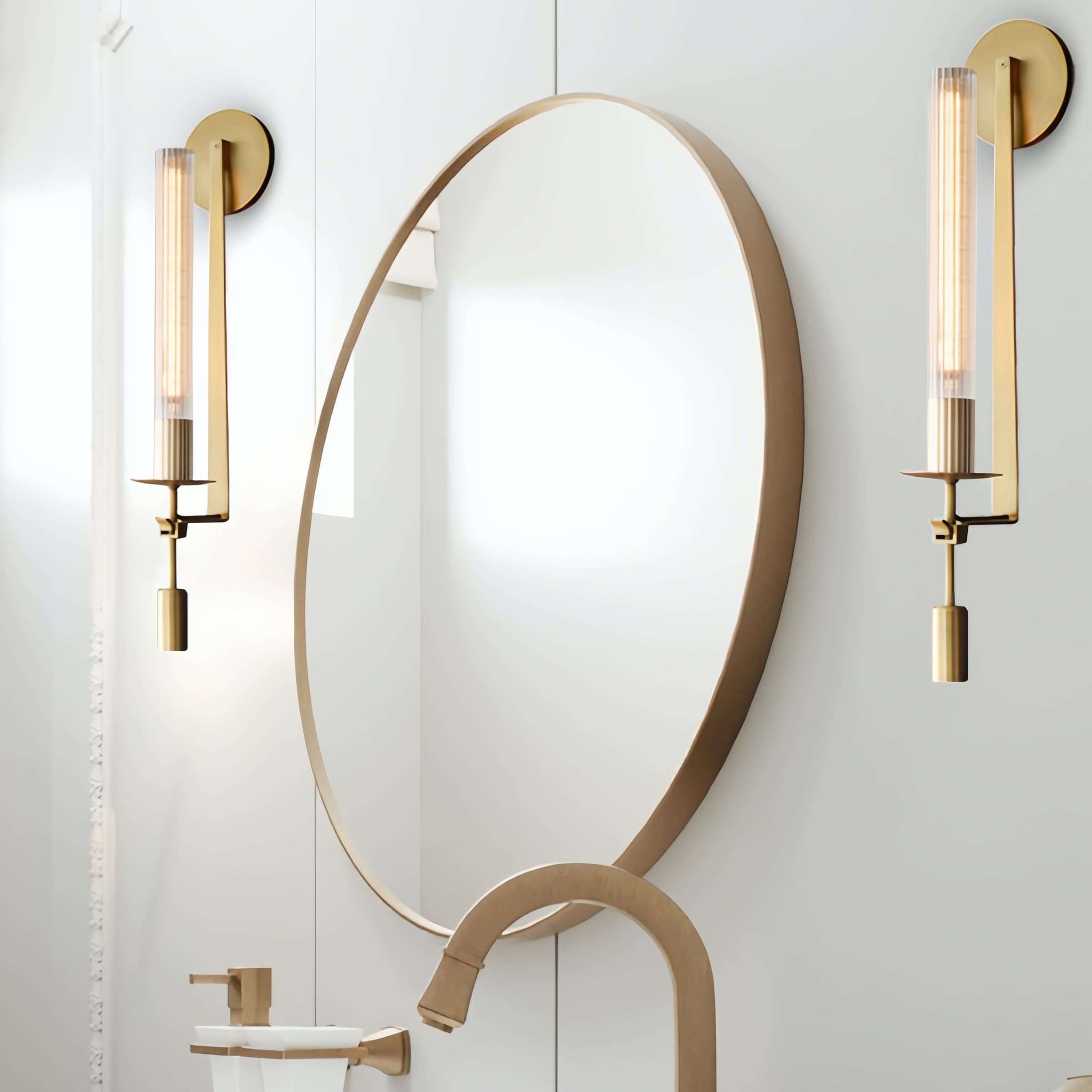 Ribbed Glass Wall Lamp with Slim Metal Base – Classic Meets Modern S229