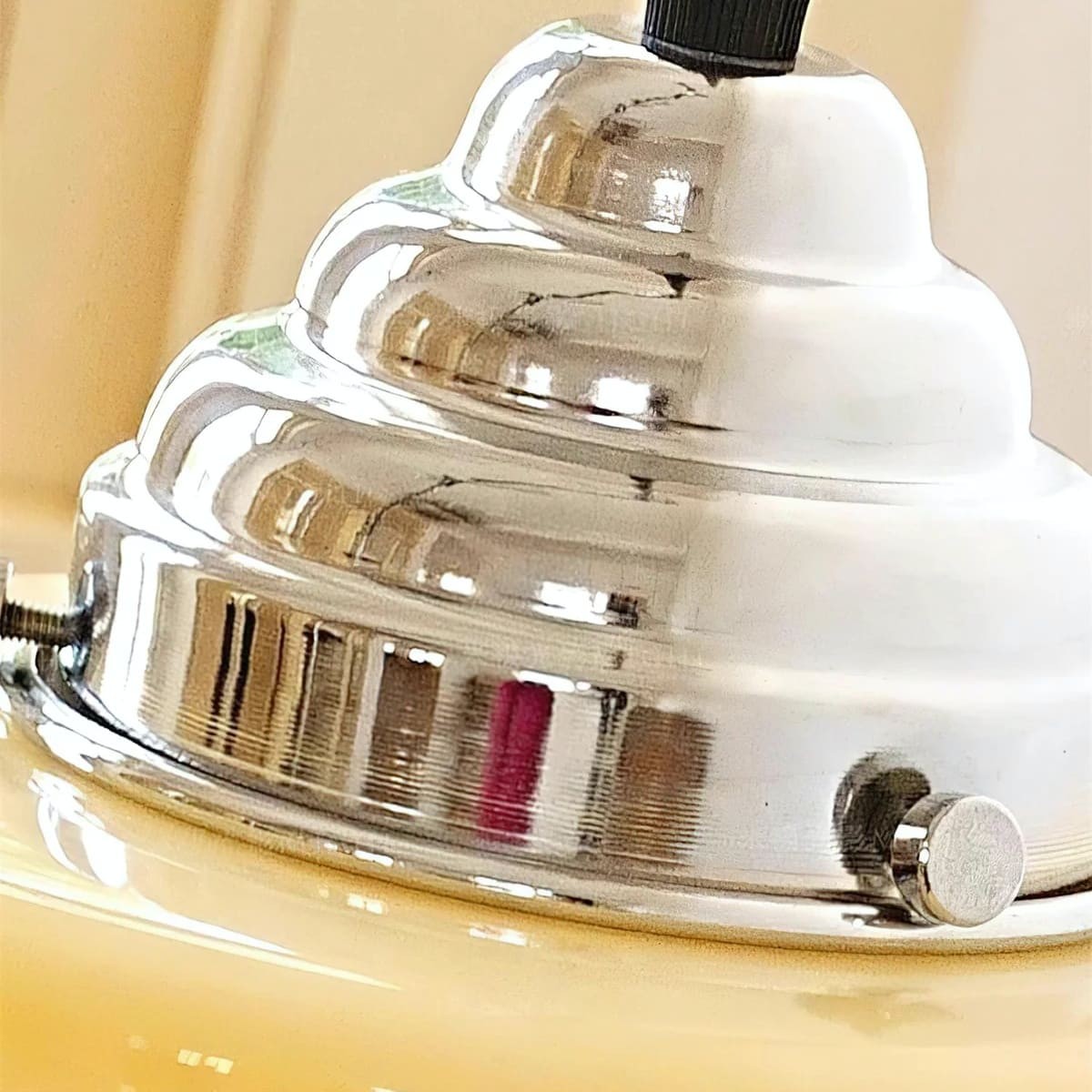 Vintage Ribbed Pendant Light – Glass & Metal Soft Illumination S235