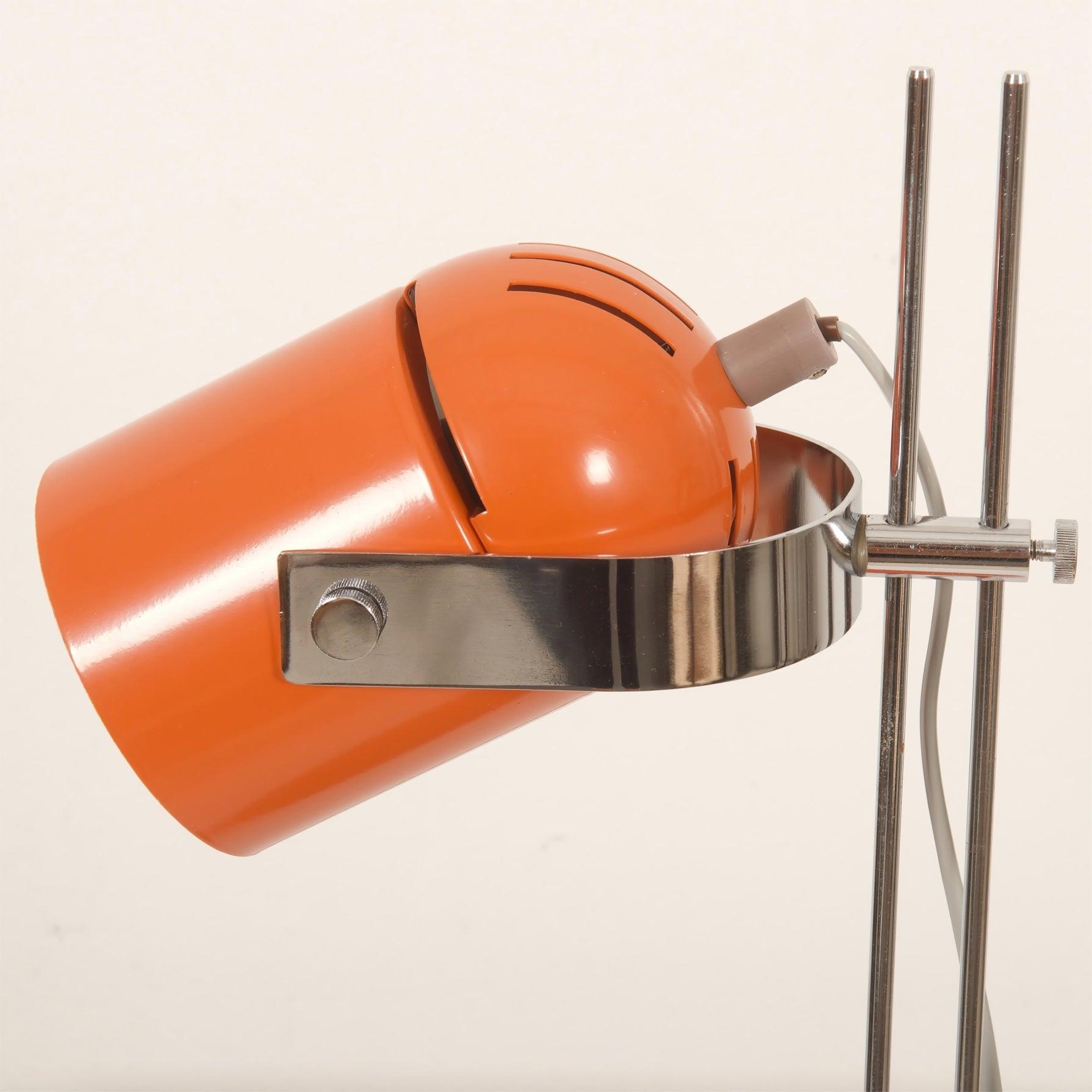 Adjusta Liftable Desk Lamp T1594
