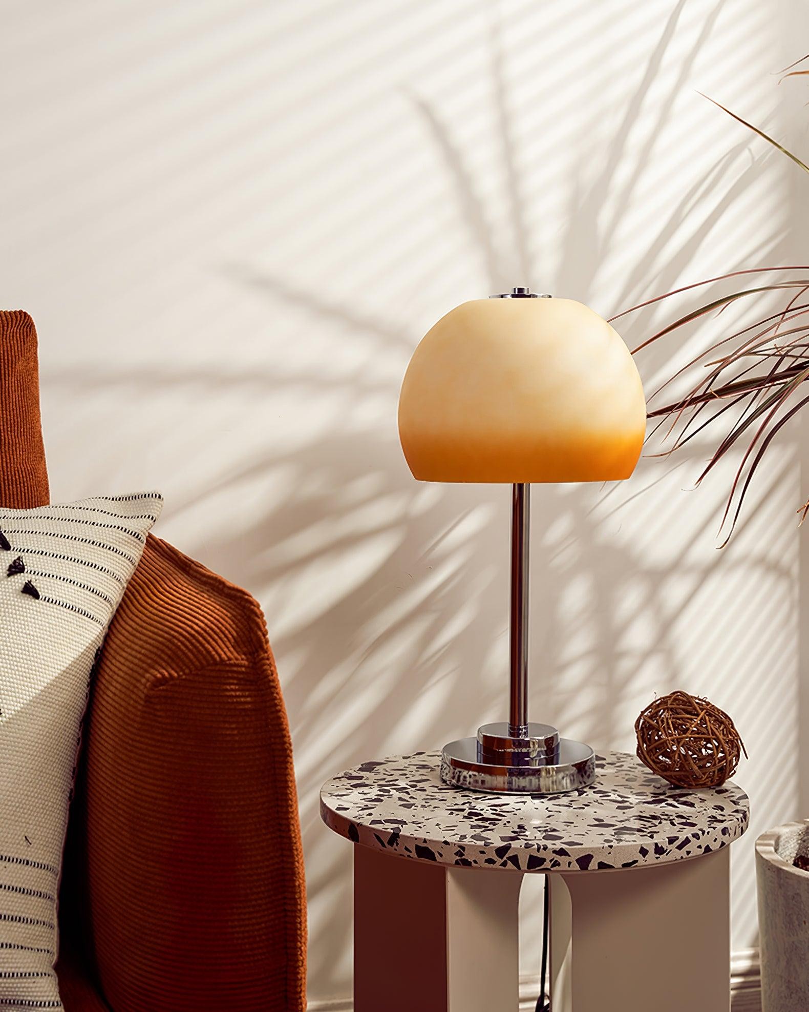 Retro Egg-shaped Dome Table Lamp M286