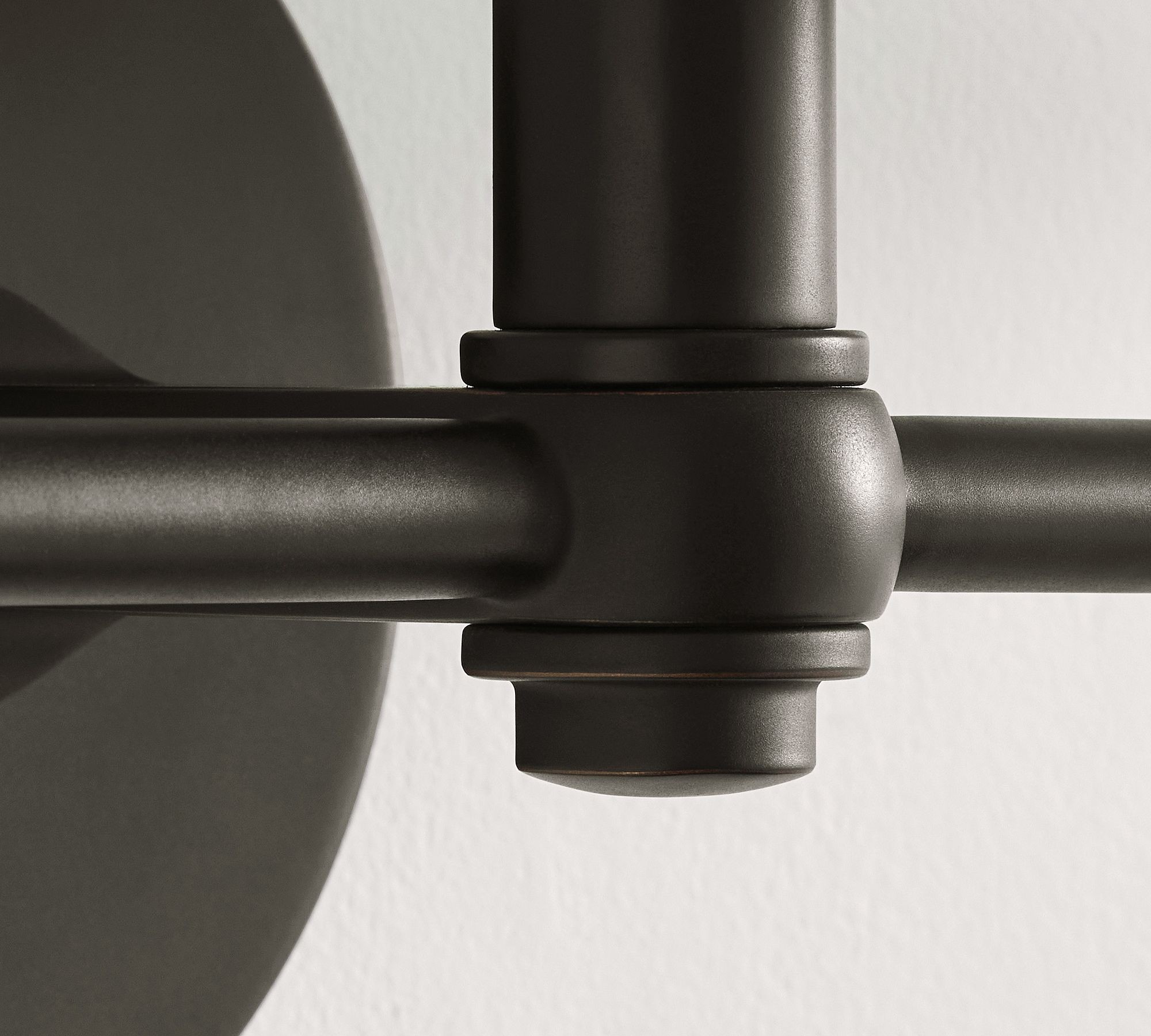 Modern Metal Wall Sconce – Adjustable Arms for Hallways T424