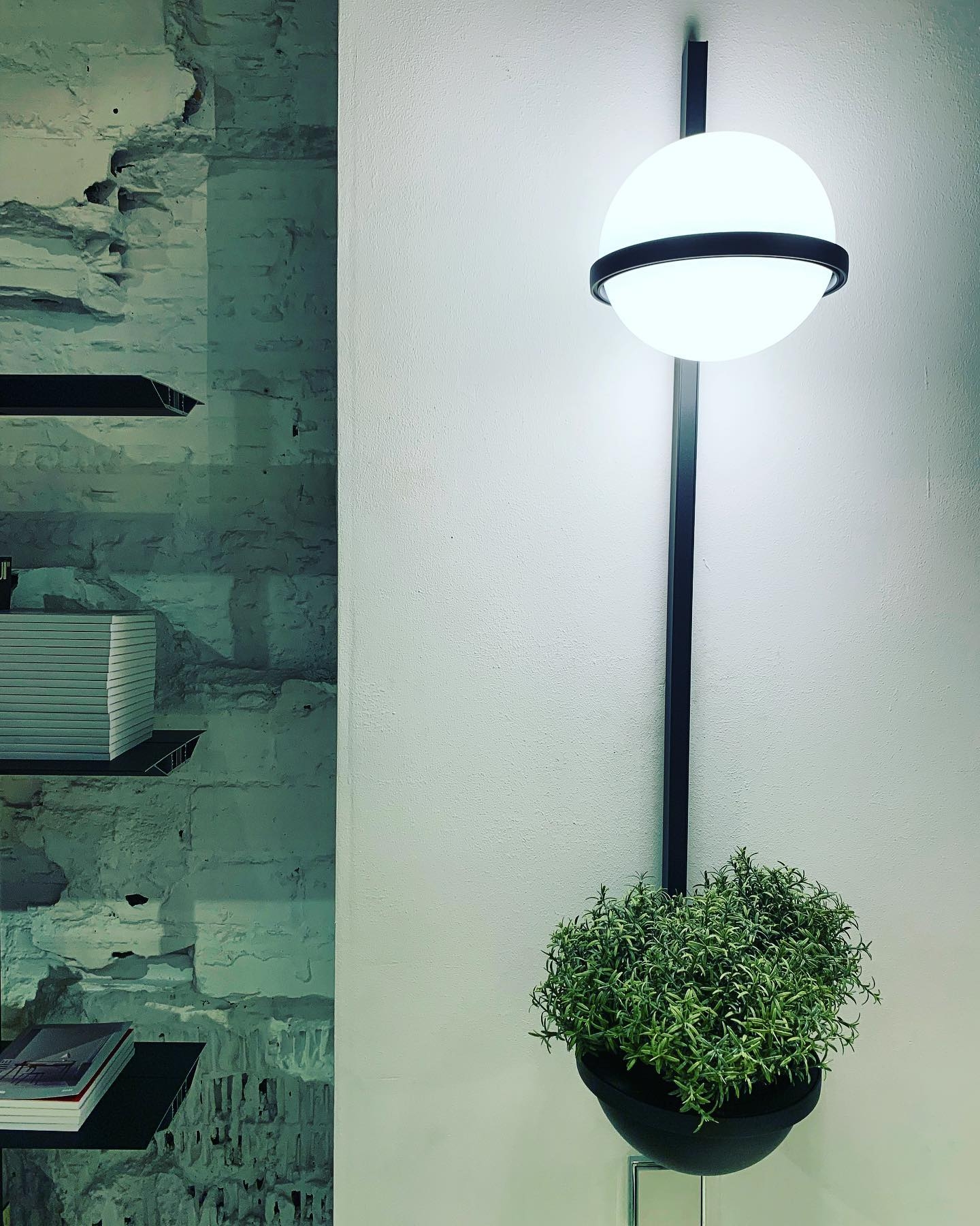 Palma Wall Lamp T1733