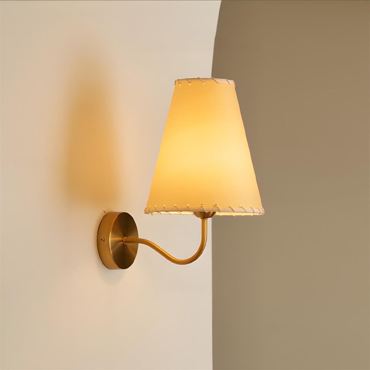 Gentle Bend Wall Lamp T1557