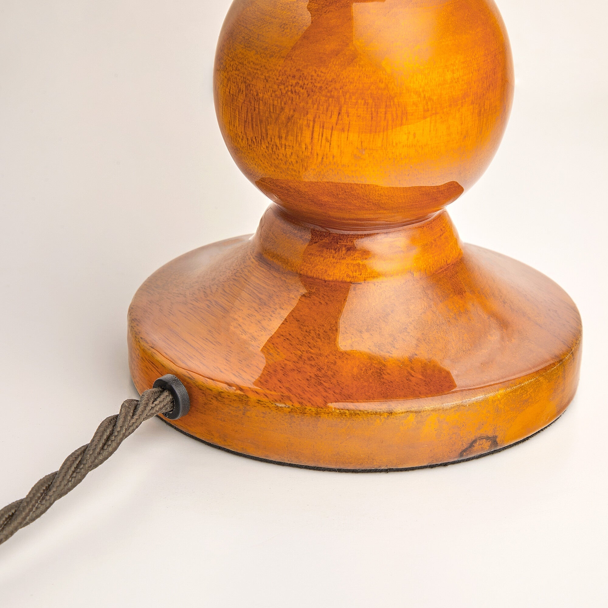 Grainora Table Lamp - Wooden Base with Fabric Shade for Living T568