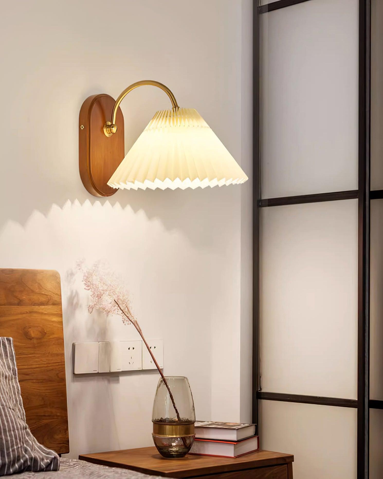 Modern Fashion Wall Lamp for Bedroom M49