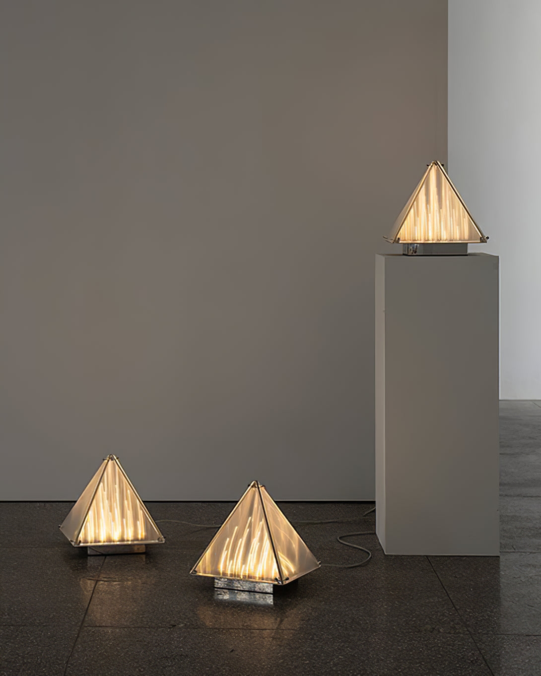 Fragment Table Lamp T1669