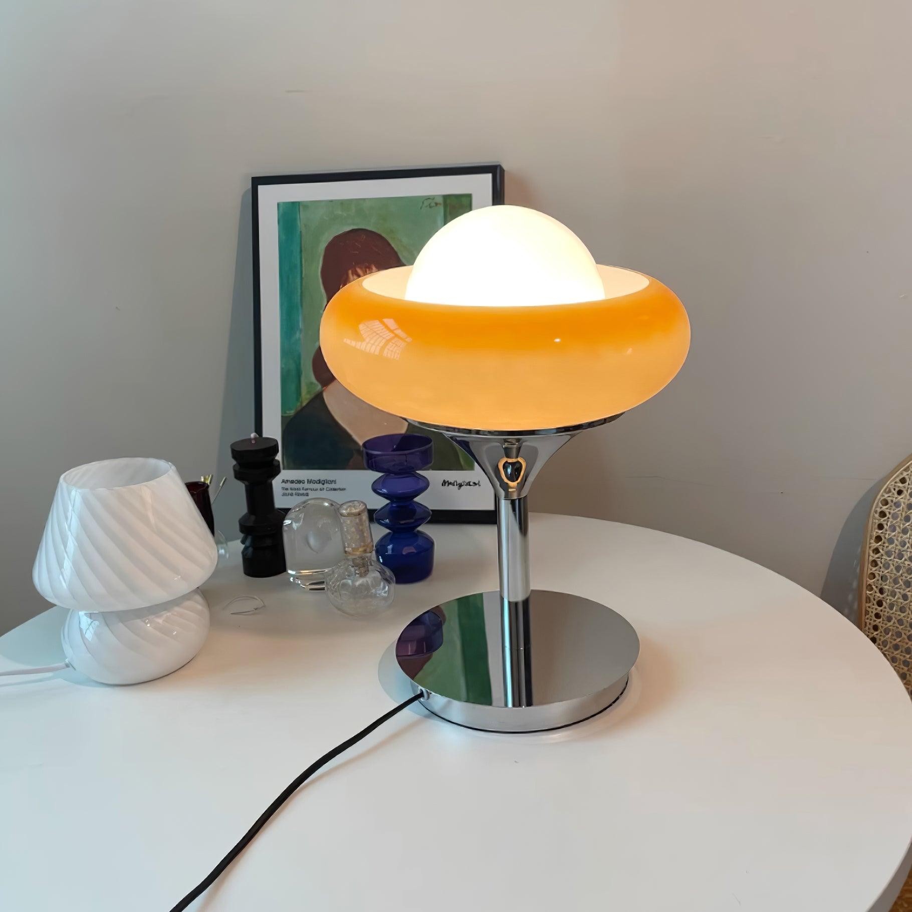 Vintage Cream Table Lamp for Bedroom M54