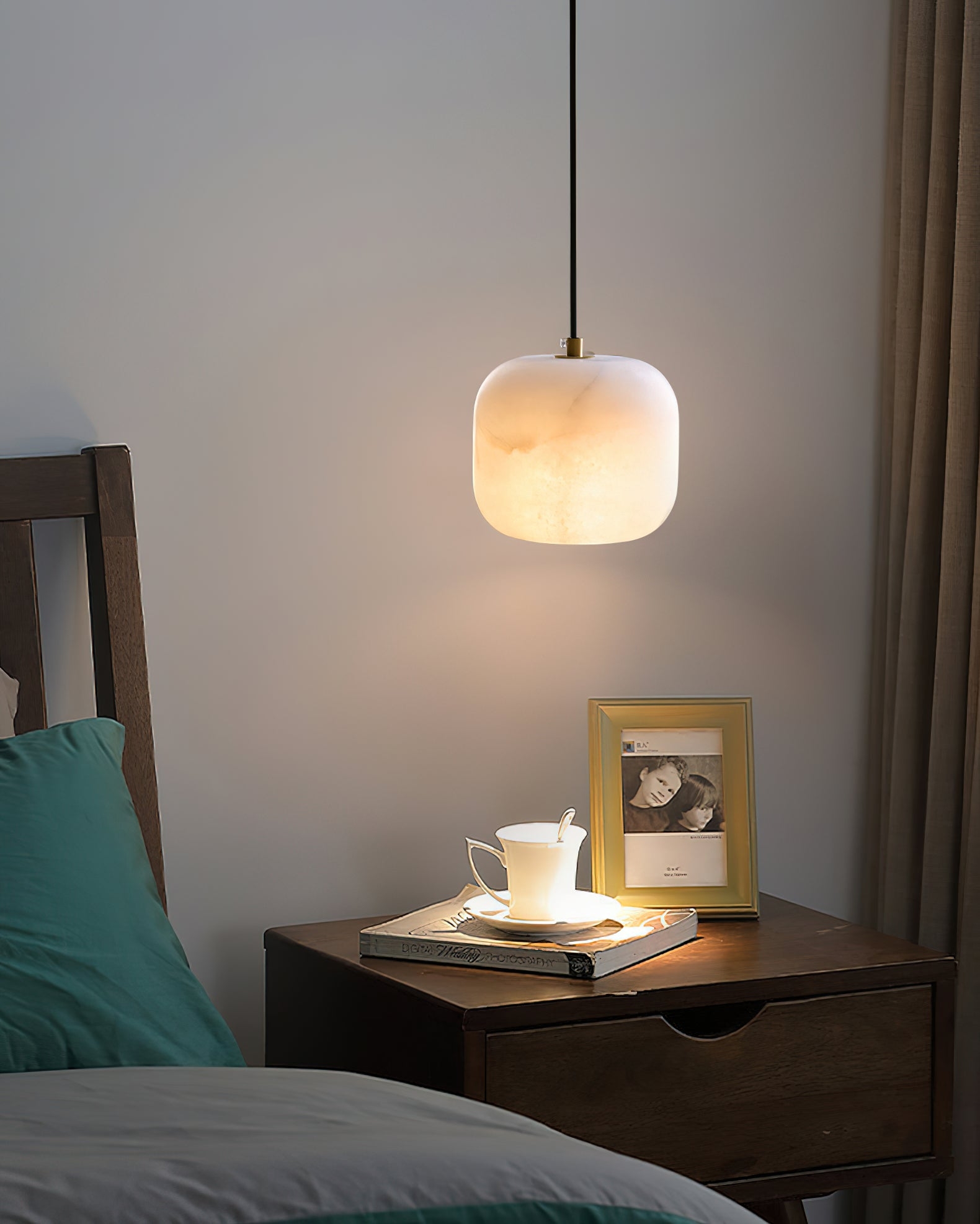 Alabaster Bedside Pendant Light T1647