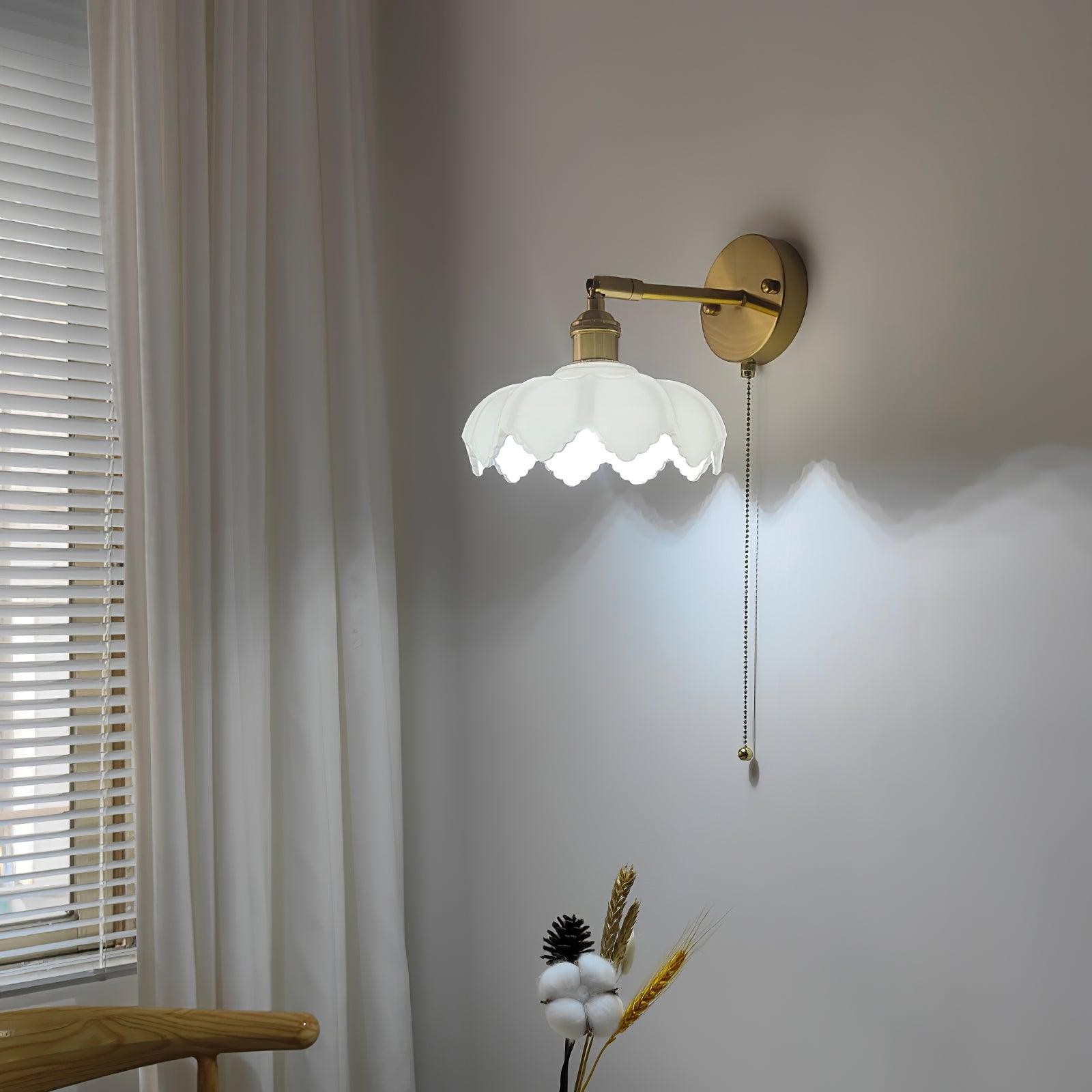 Lotus Rotatable Wall Lamp M354