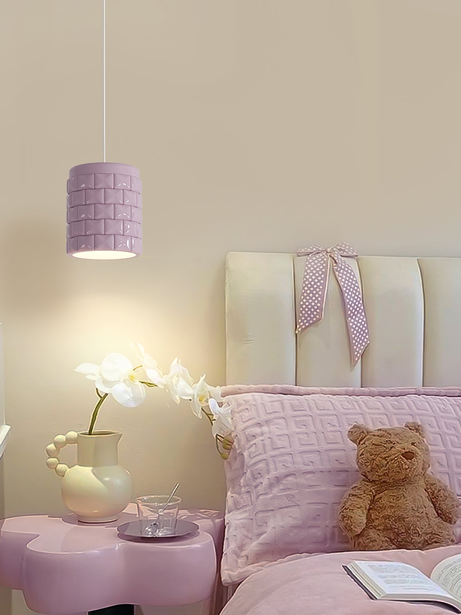 Lysne Girl Pendant Lamp T1634