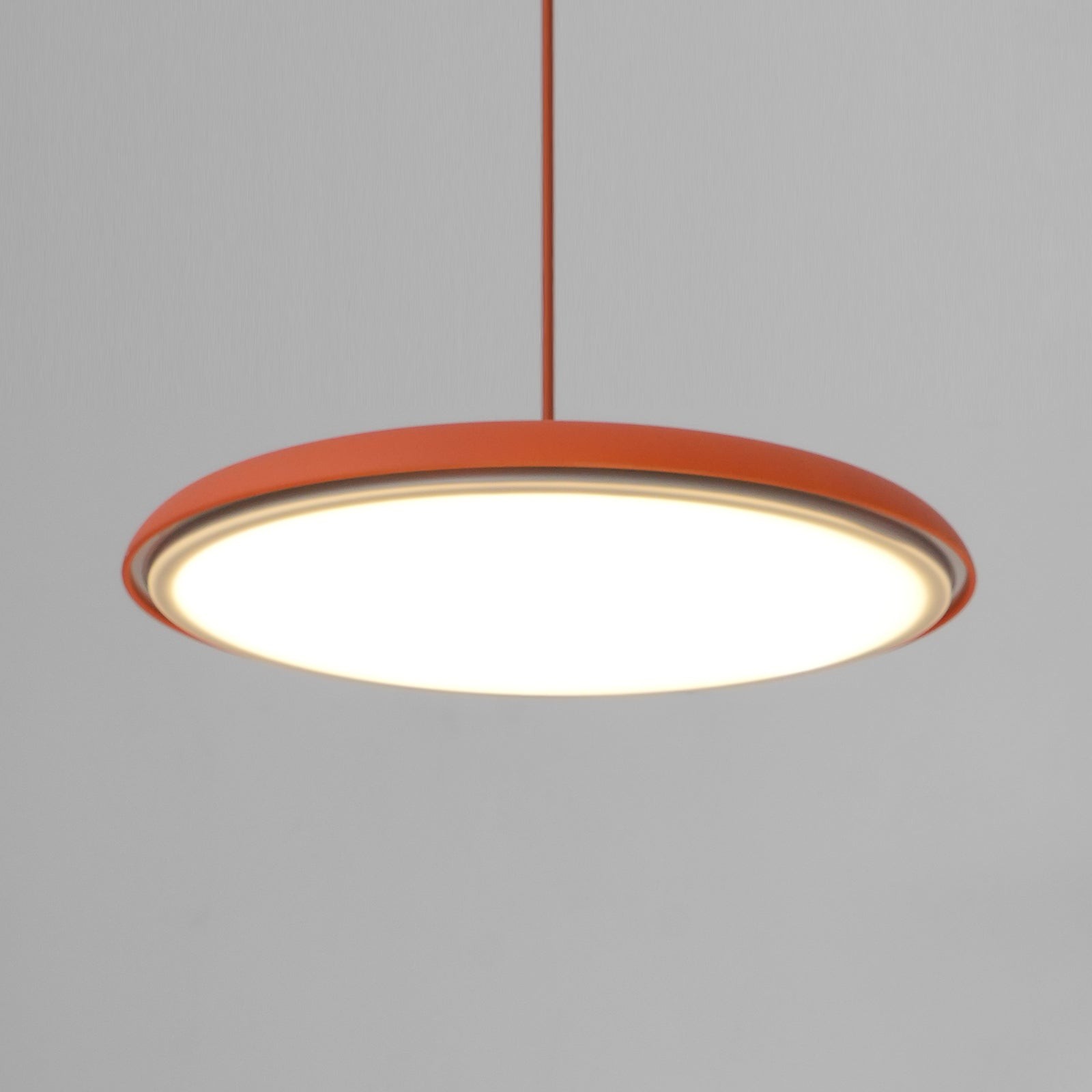 Modern Metal Saucer Pendant Light – Slim Design with LED Lighting M45
