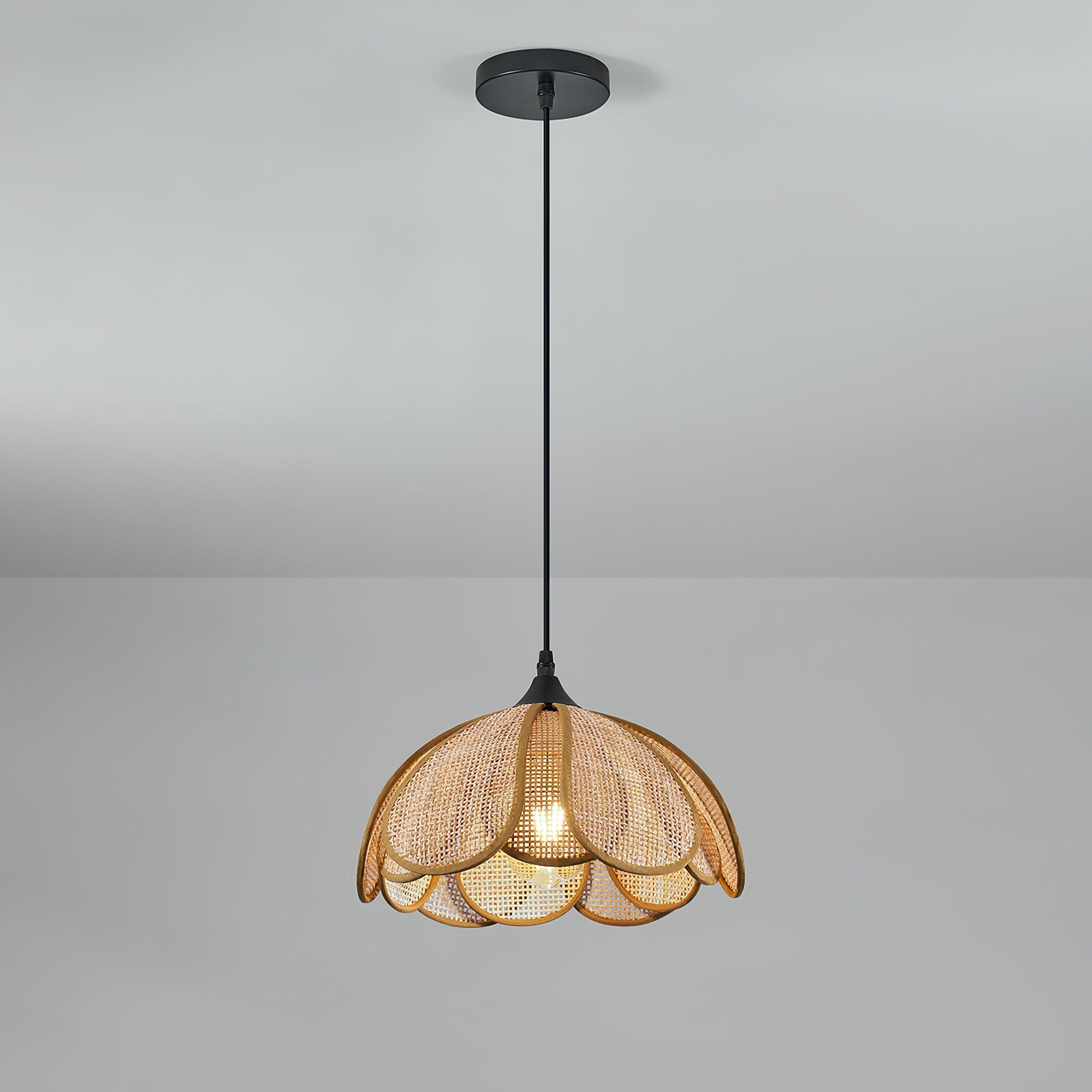 Bloom Rattan Pendant Lamp T1582