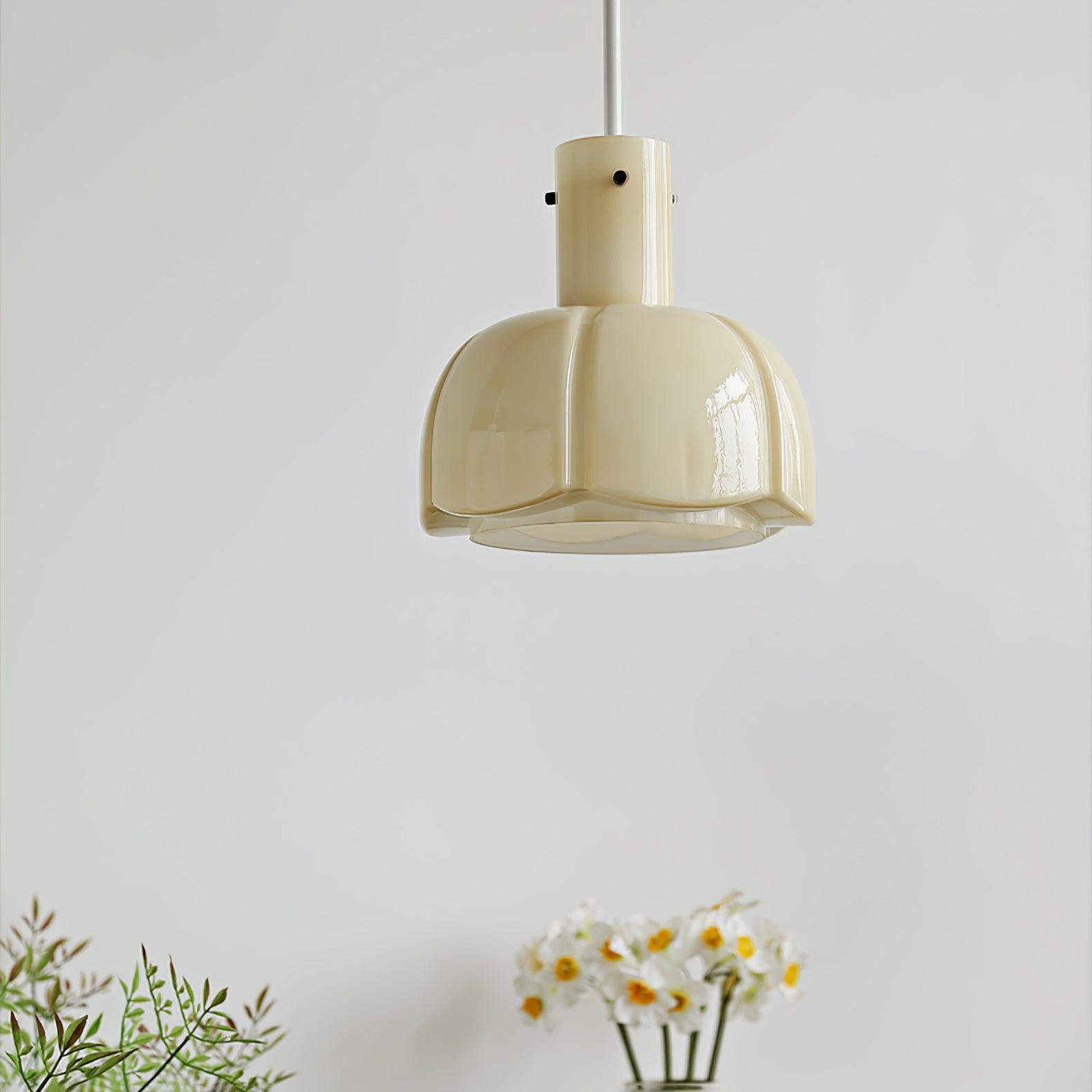 Medieval Style Glass Bud Pendant Lamp M352