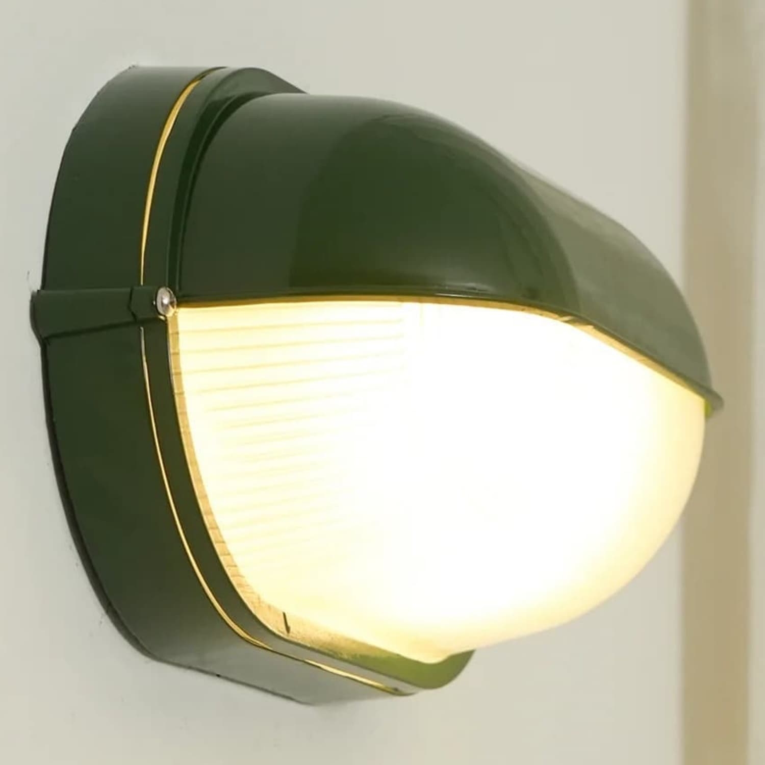 Docka Minimalist Outdoor Wall Light - Vintage Style Exterior Lighting T1200
