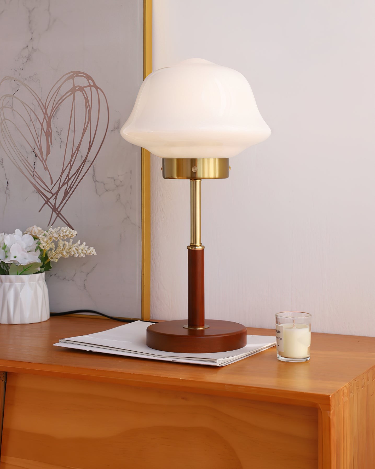 Mid Century Vintage Walnut Glass Table Lamp M292