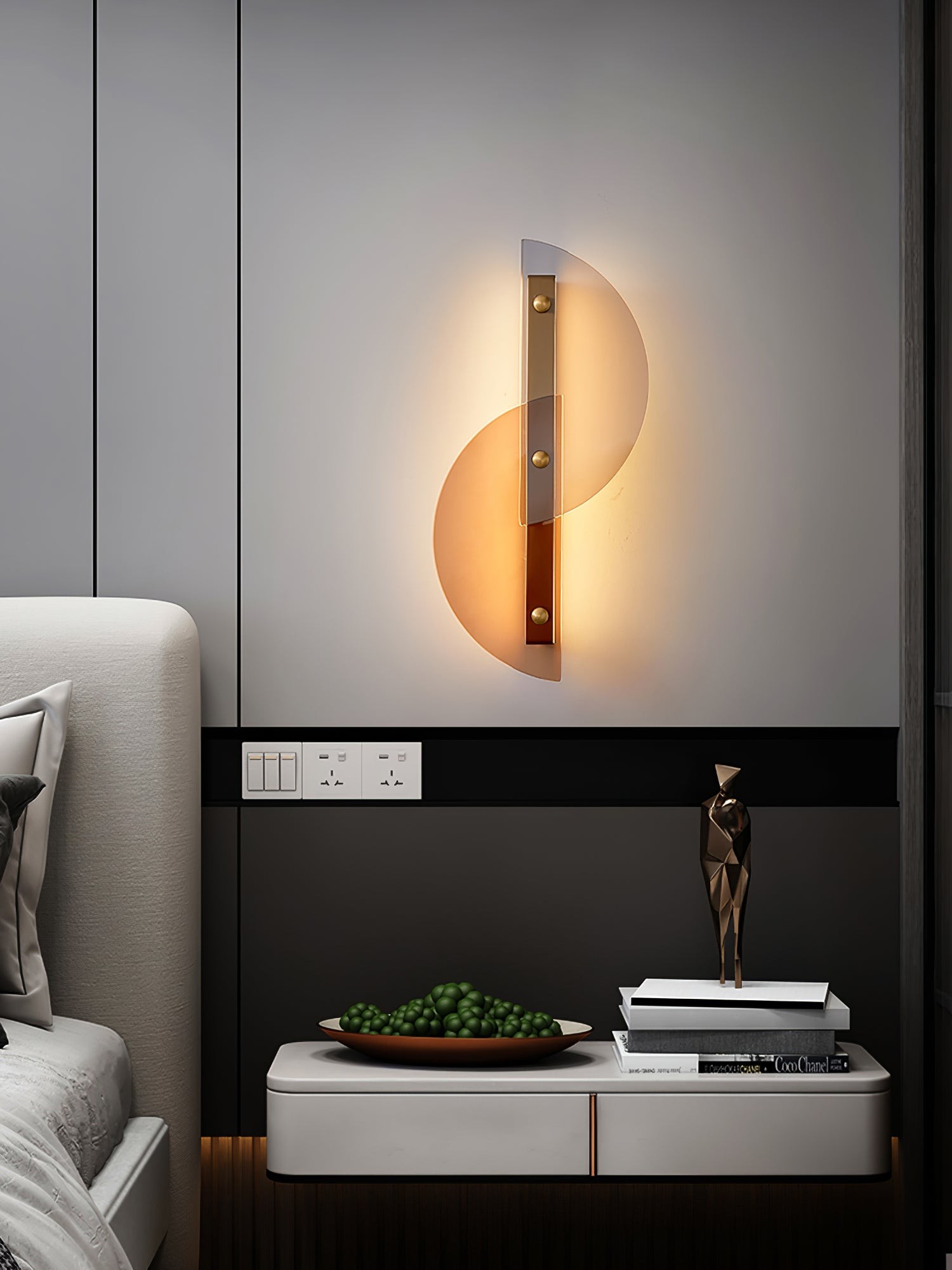 Simple Fan-Shaped Glass Arc Wall Lamp M21