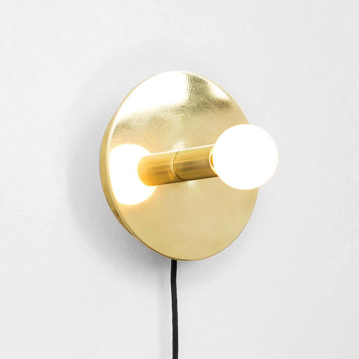 Dot Wall Lamp