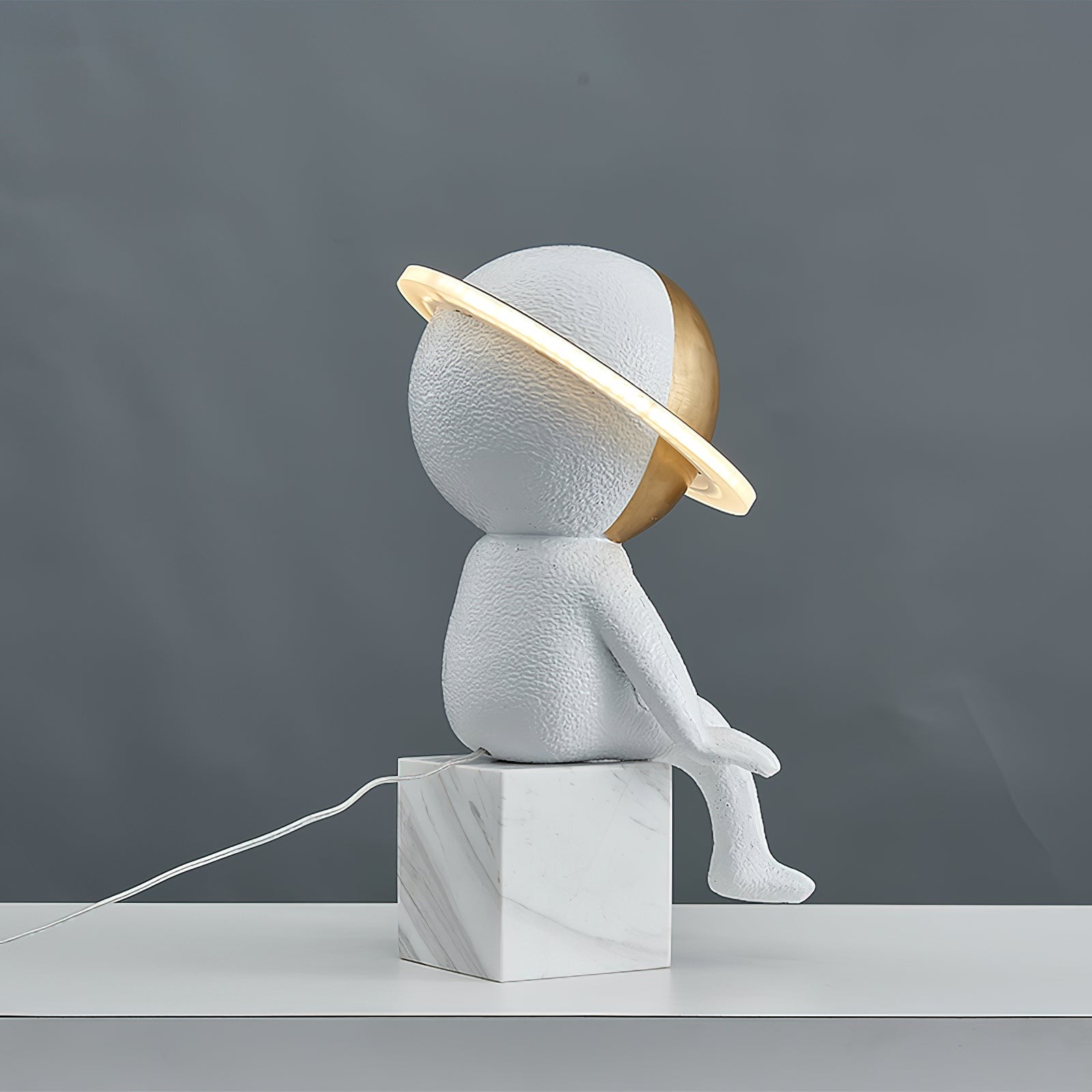 Modern Space Astronaut Resin Table Lamp M303