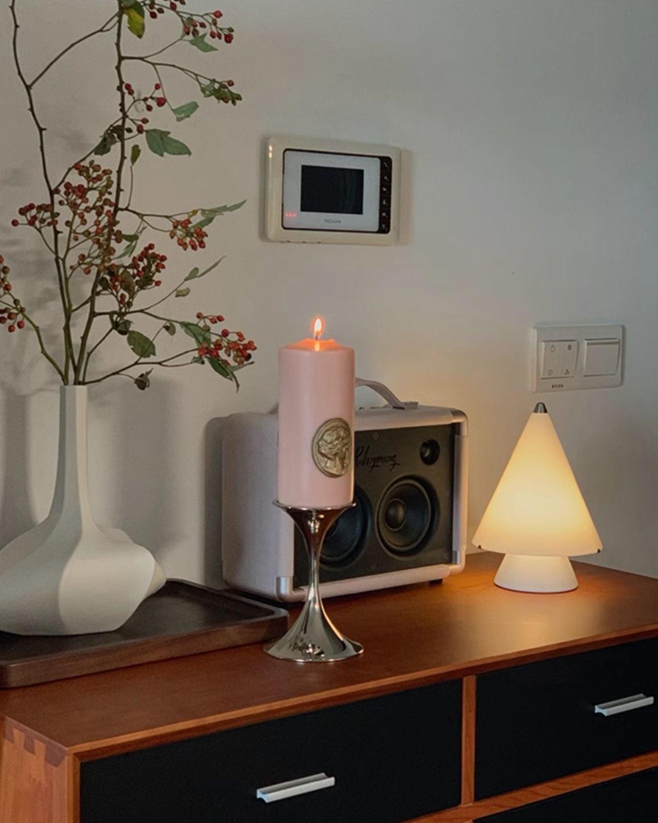 Spire-shaped Practical Fashionable Table Lamp M530