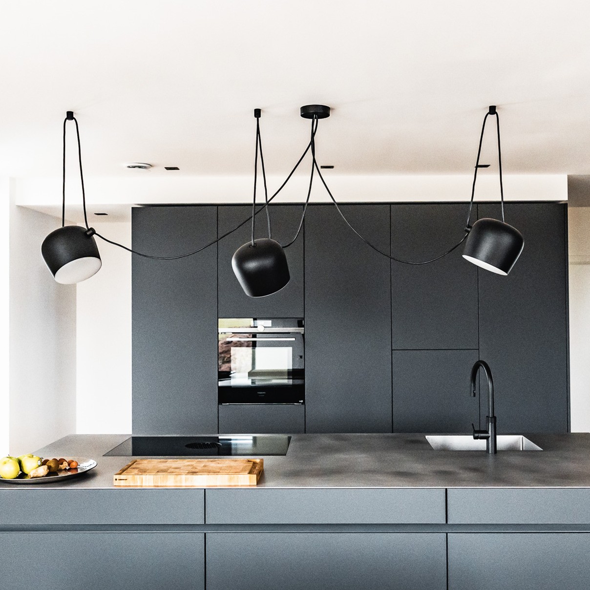 Axiomorna Pendant Light