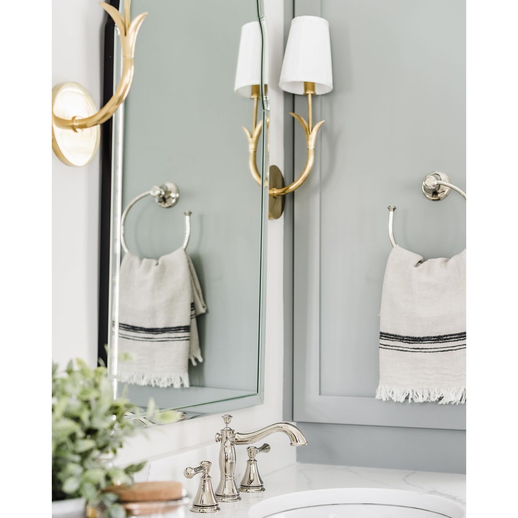 Deering Wall Lamp T1820