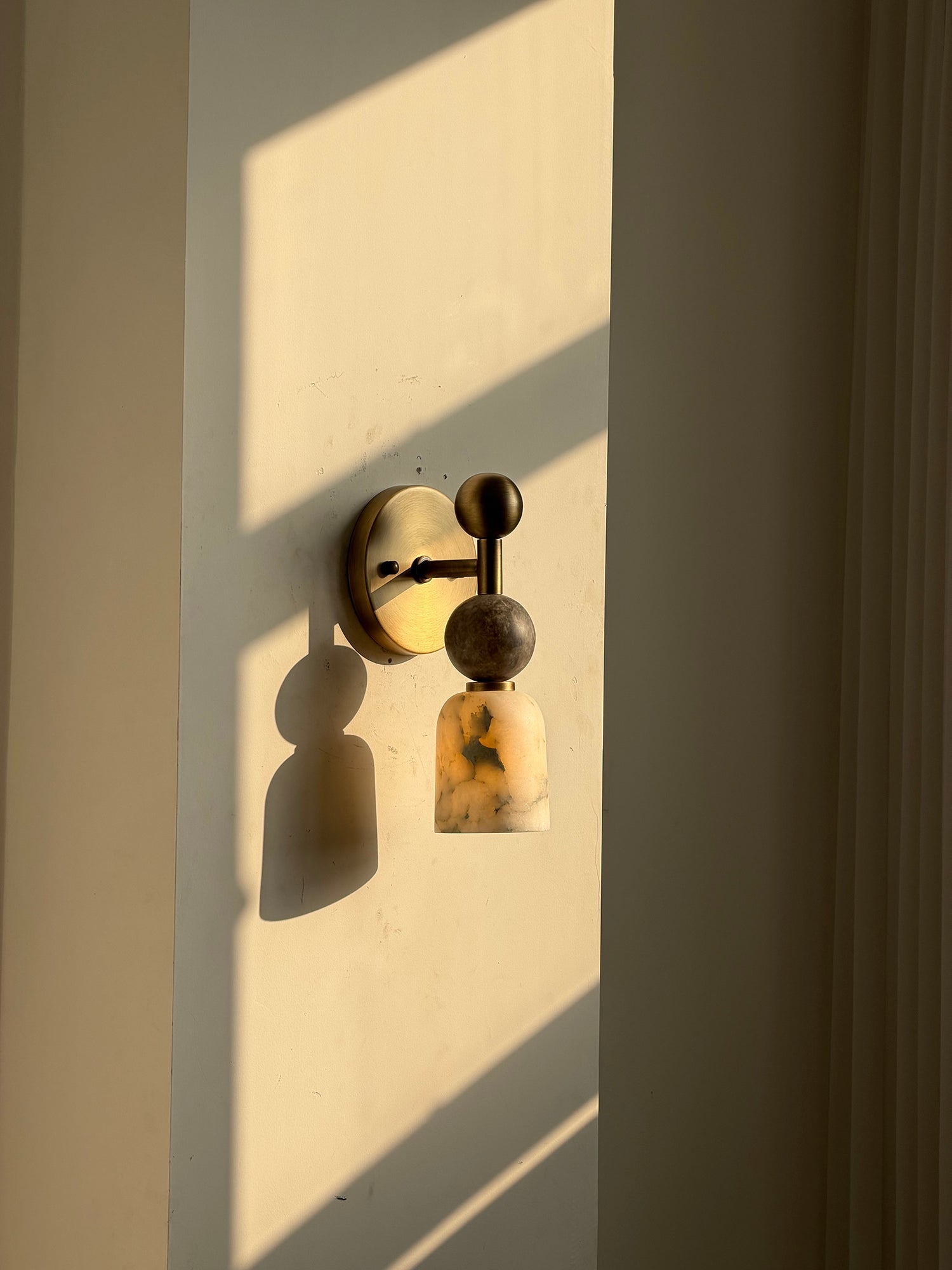 Flume Alabaster Wall Lamp T1989